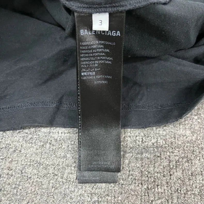 Balenciaga Balenciaga Tokyo Limited Eiffel Tower Tee. Size US M / EU 48-50 / 2 - 6 Thumbnail