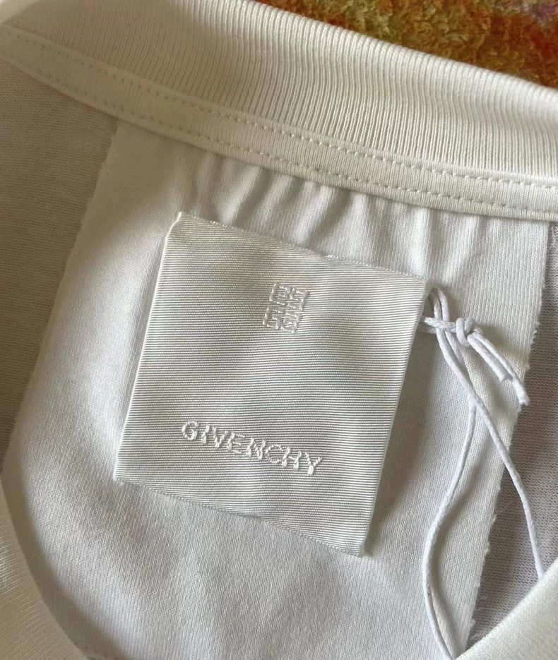 Givenchy Givenchy Short Sleeve T-Shirt Size US M / EU 48-50 / 2 - 2 Thumbnail