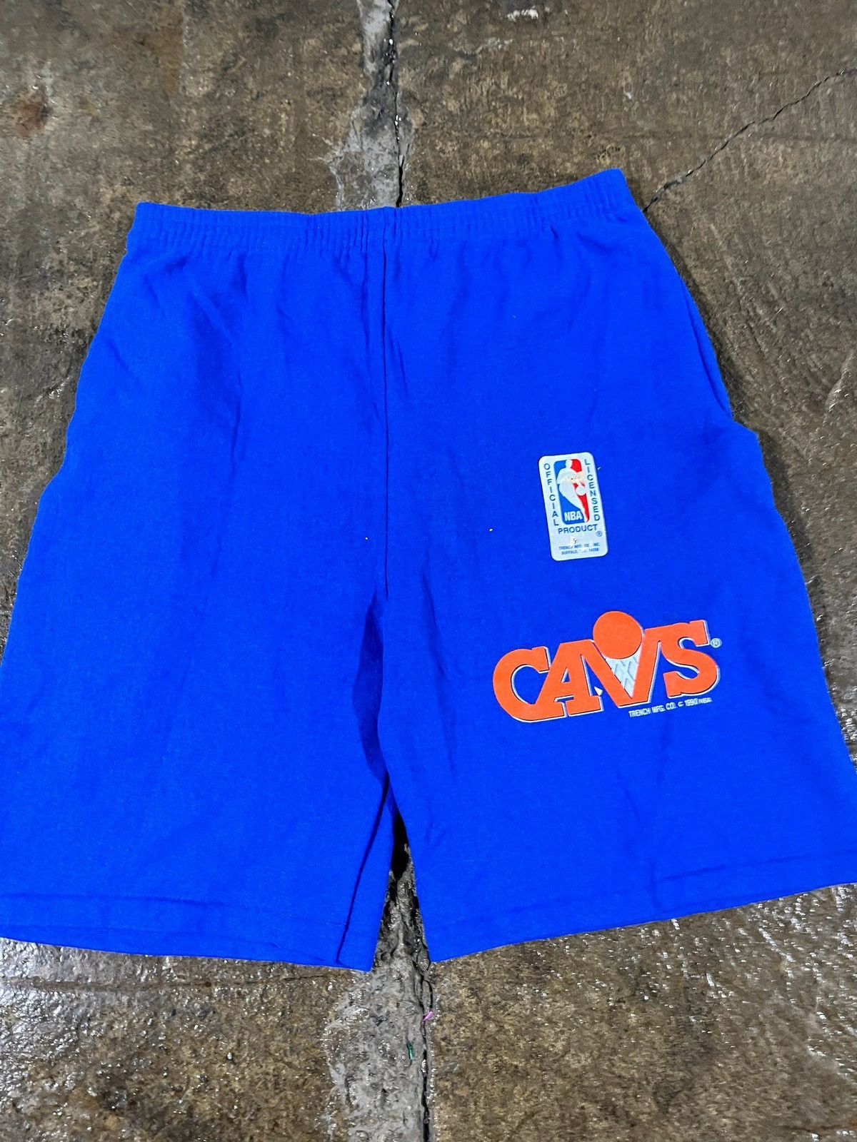 NBA × Vintage Crazy Vintage 90s Cleveland Cavaliers NBA Essential Shorts Size US 30 / EU 46 - 3 Thumbnail