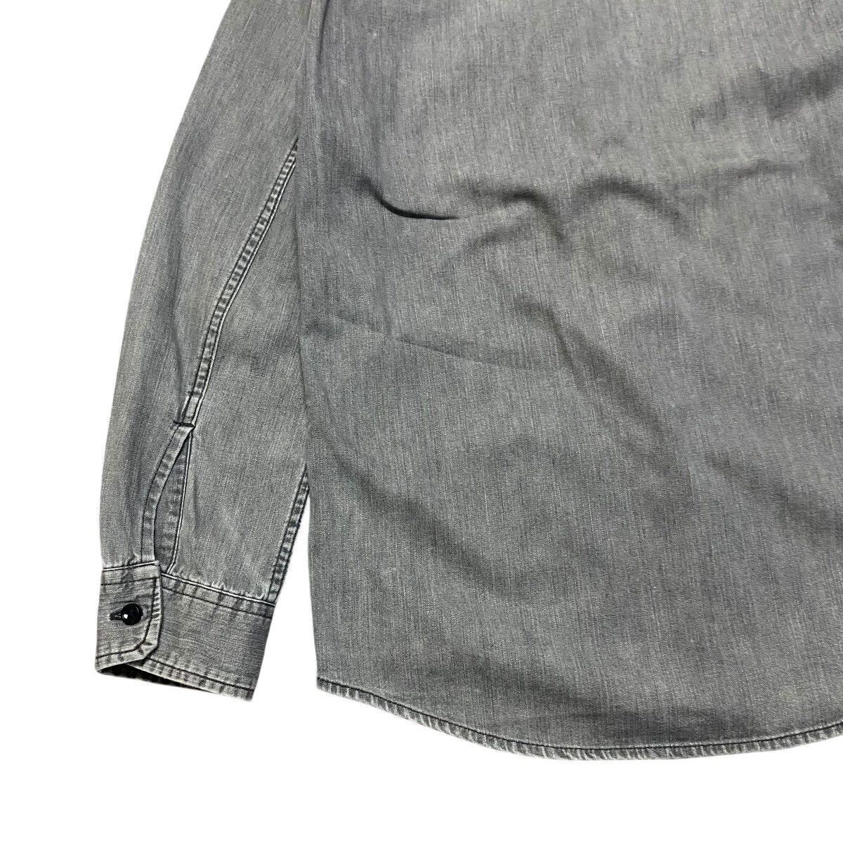 Blue Blue Japan vintage Blue Blue Japan Denim Work Shirt Charcoal Faded Size US S / EU 44-46 / 1 - 9 Thumbnail