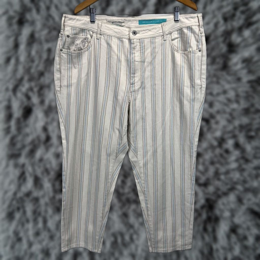Vintage Anthropologie Pilcro Women's Cropped High Rise Slim Striped Jeans Sz 20W Plus Ivory & Blue Denim Size 42" / US 20 - 1 Thumbnail