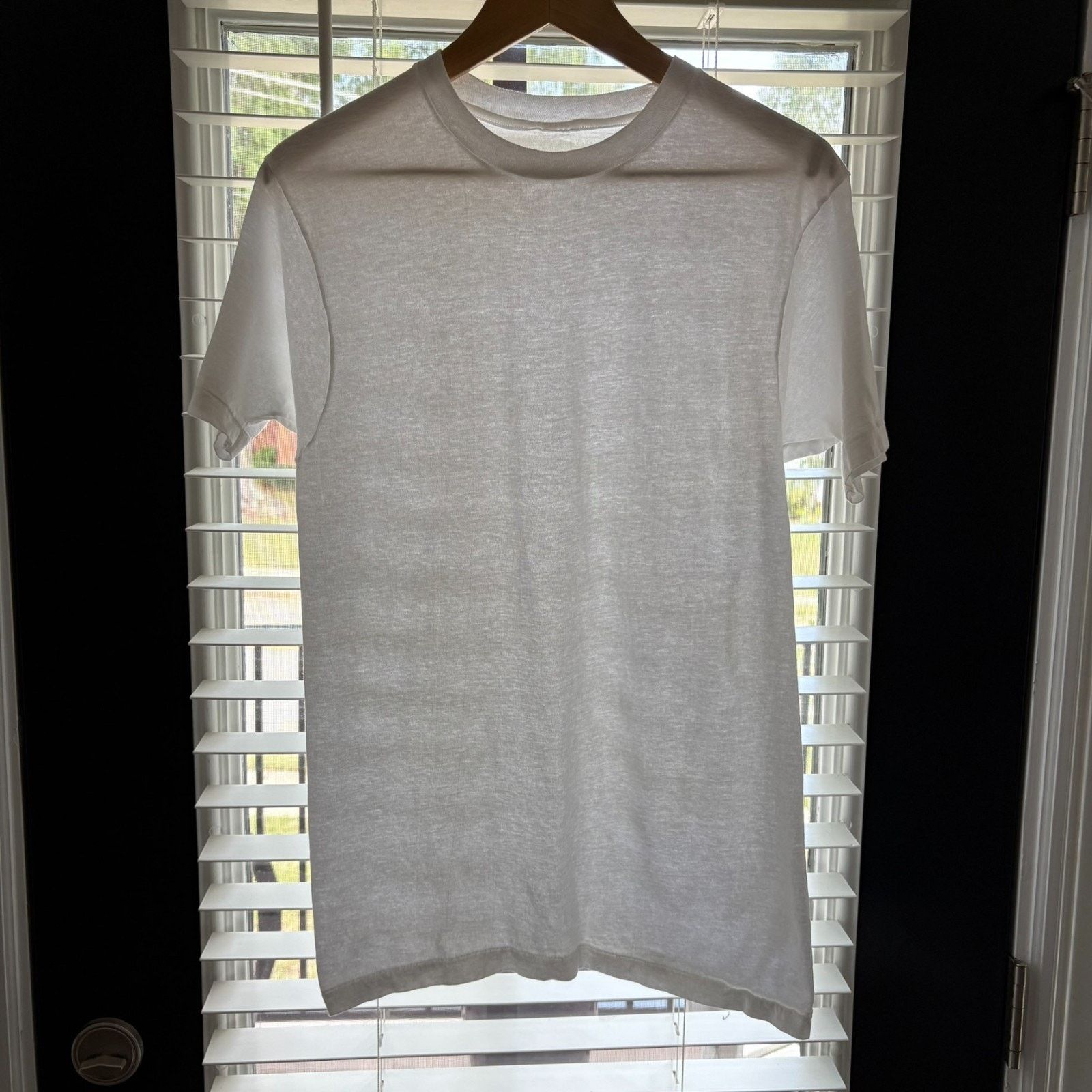 Vintage Vintage 1980s Paper Thin Burnout T-Shirt Size S/M 18x28 Size US S / EU 44-46 / 1 - 1 Thumbnail