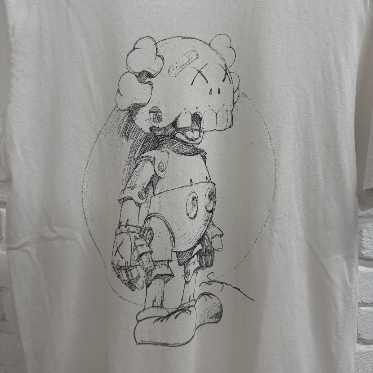 Original Fake Kaws x Hajime Sorayama No Future Companion Tee Size US M / EU 48-50 / 2 - 3 Thumbnail