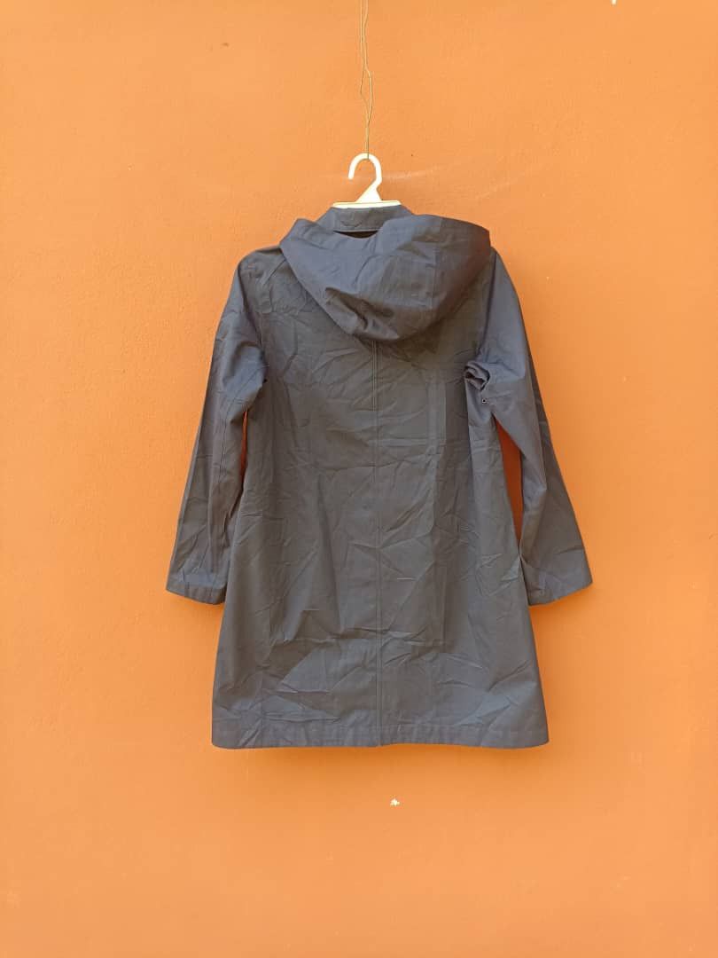 Japanese Brand Uniqlo Rain Jacket Button Up Size M / US 6-8 / IT 42-44 - 2 Thumbnail