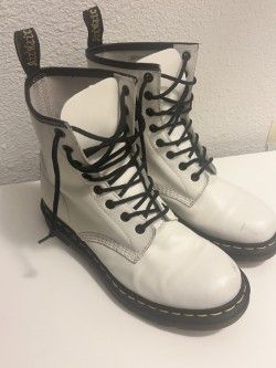 Dr. Martens white doc marten boots Size US 9 / IT 39 - 4 Thumbnail