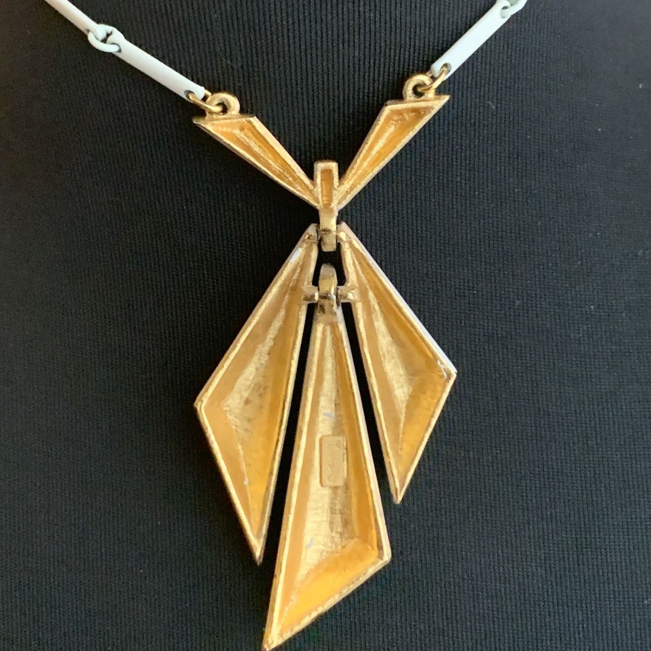 Other Trifari Vintage Gold Tone White Enamel MCM Necklace 14" Size ONE SIZE - 5 Thumbnail