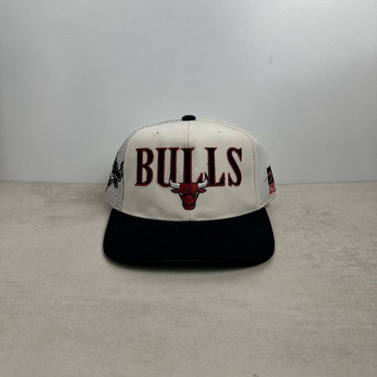 Vintage Vintage Hat Chicago Bulls Lasers Sports Specialties NBA 90s Size ONE SIZE - 1 Thumbnail