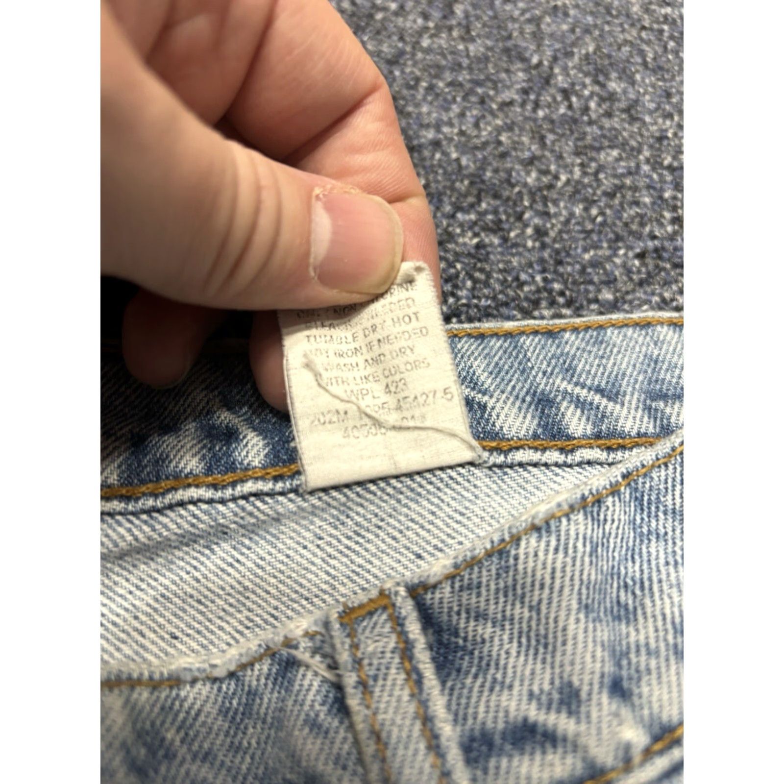 Levi's VINTAGE Levi's 505 Jeans Mens 40X32 Denim Blue Regular Straight 5-Pocket N2 90s Grunge Rock Distressed Workwear Medium Wash Beige? Size US 40 / EU 56 - 3 Thumbnail