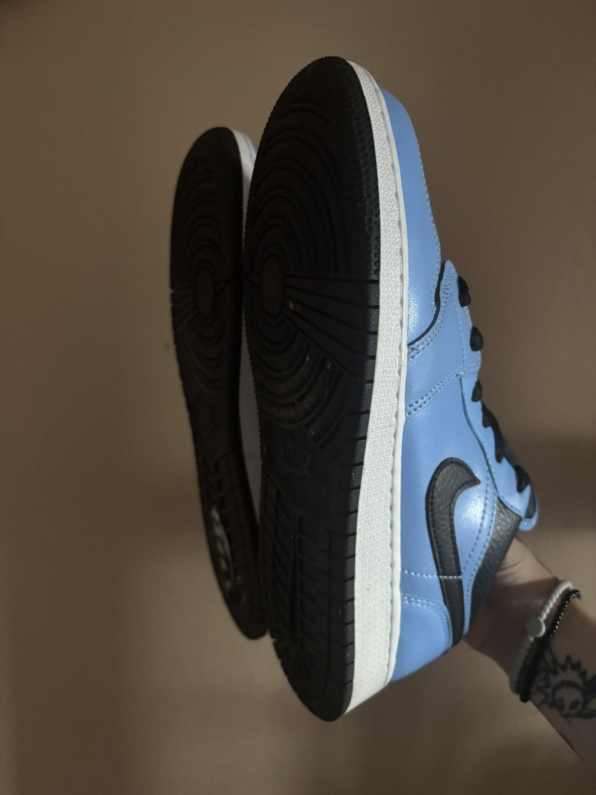 Jordan Brand Air Jordan 1 Low GS 'University Blue Black' Size US 6.5 / EU 39-40 - 5 Thumbnail