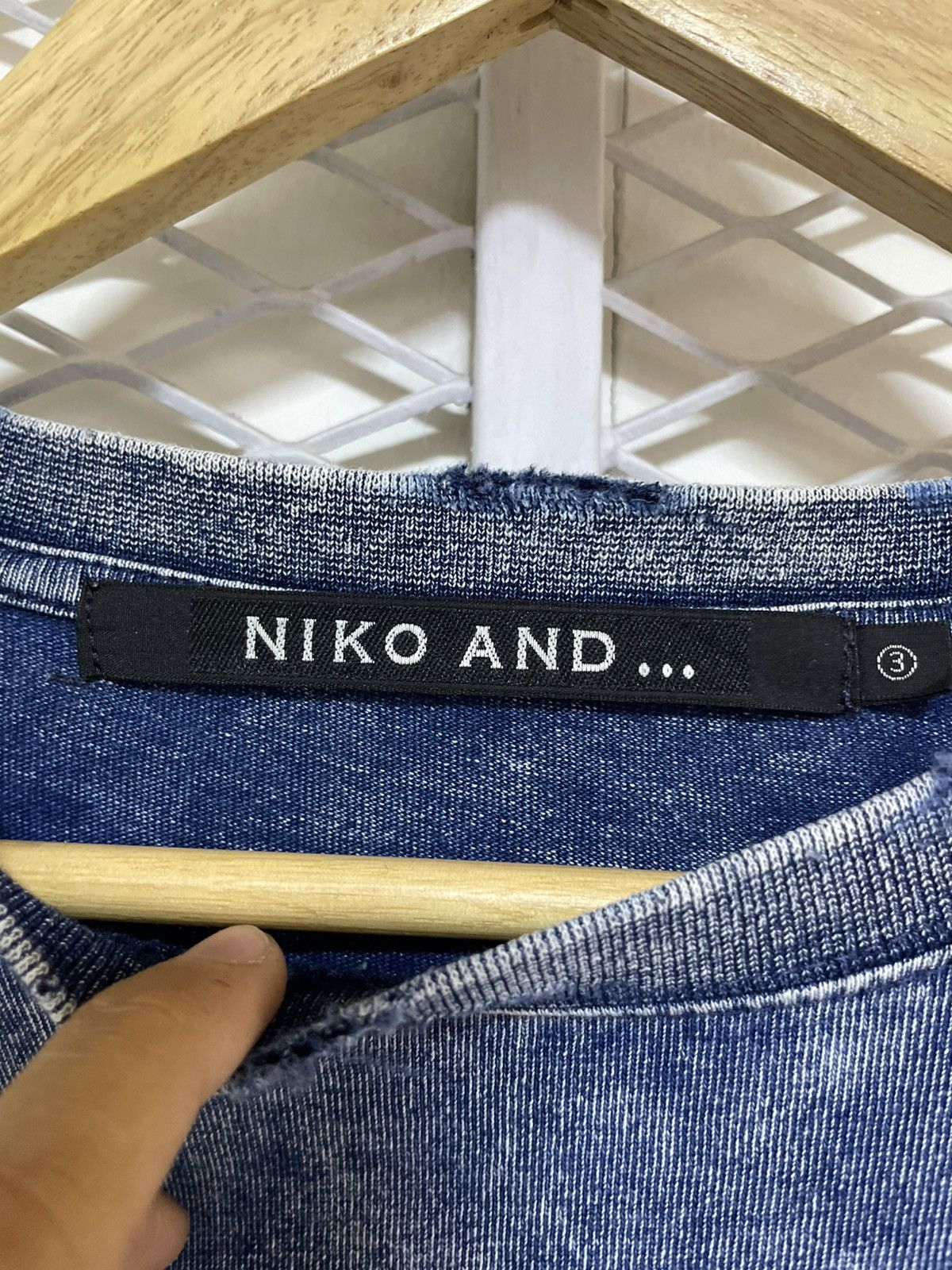 Japanese Brand NIKO AND.. x DISNEY BLUE DENIM tshirt Size US L / EU 52-54 / 3 - 6 Thumbnail