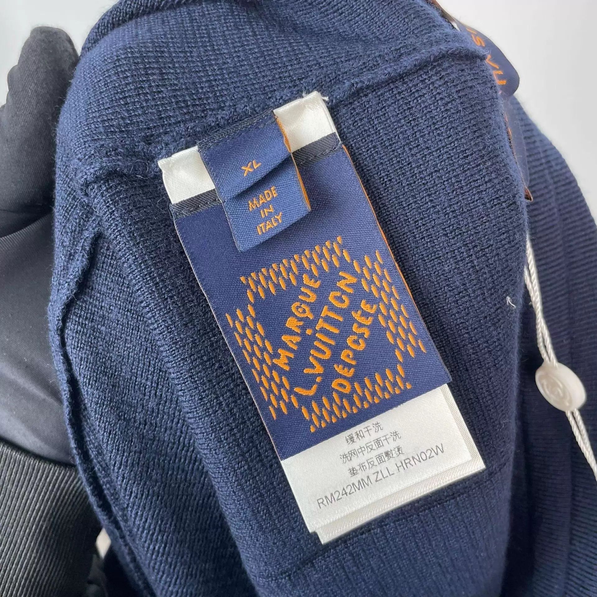 Louis Vuitton LV navy blue wool short XL Size US 36 / EU 52 - 4 Thumbnail