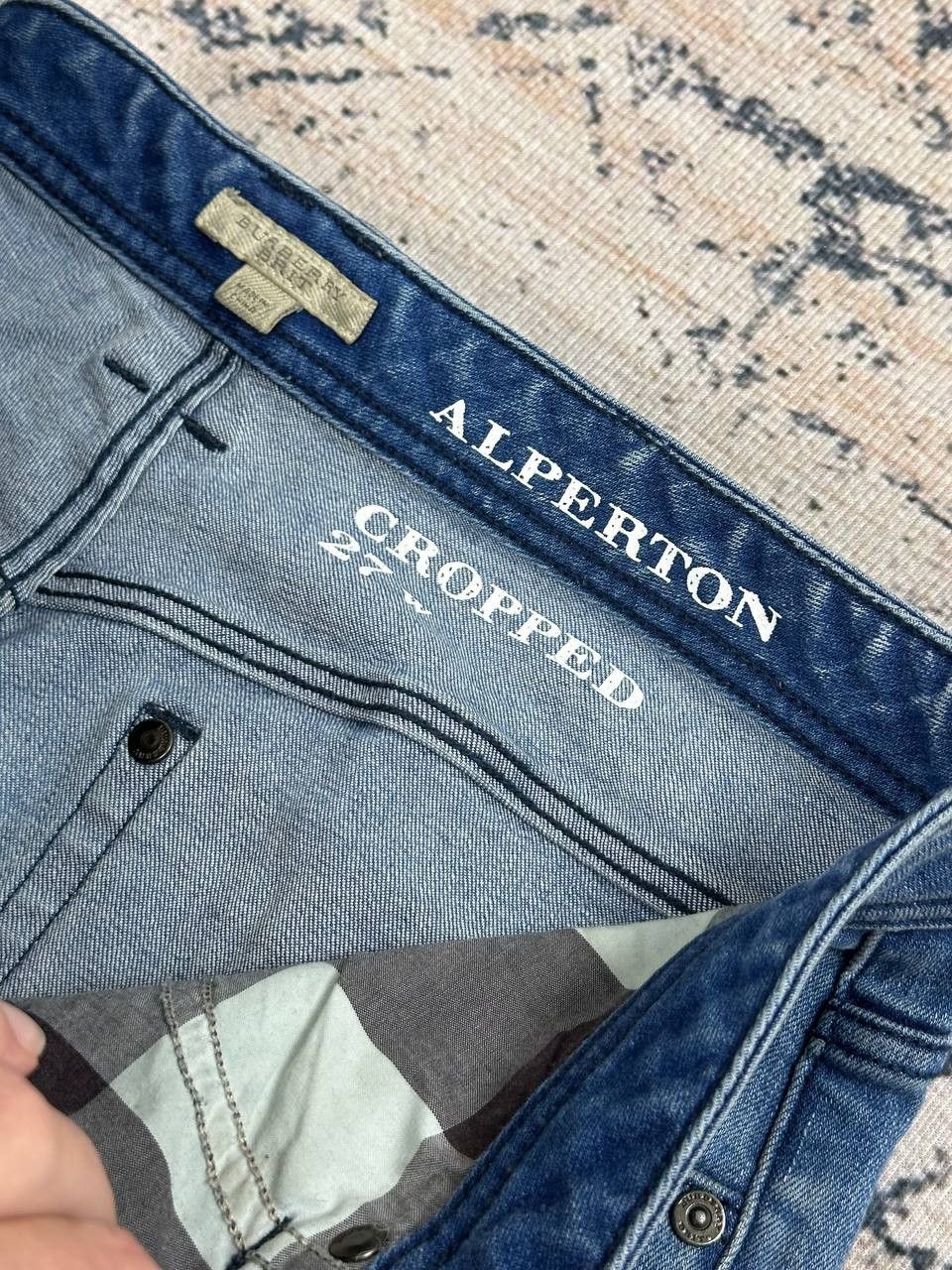 Burberry × Vintage Vintage Burberry Cropped Light Denim Jeans Size 27" / US 4 / IT 40 - 8 Thumbnail