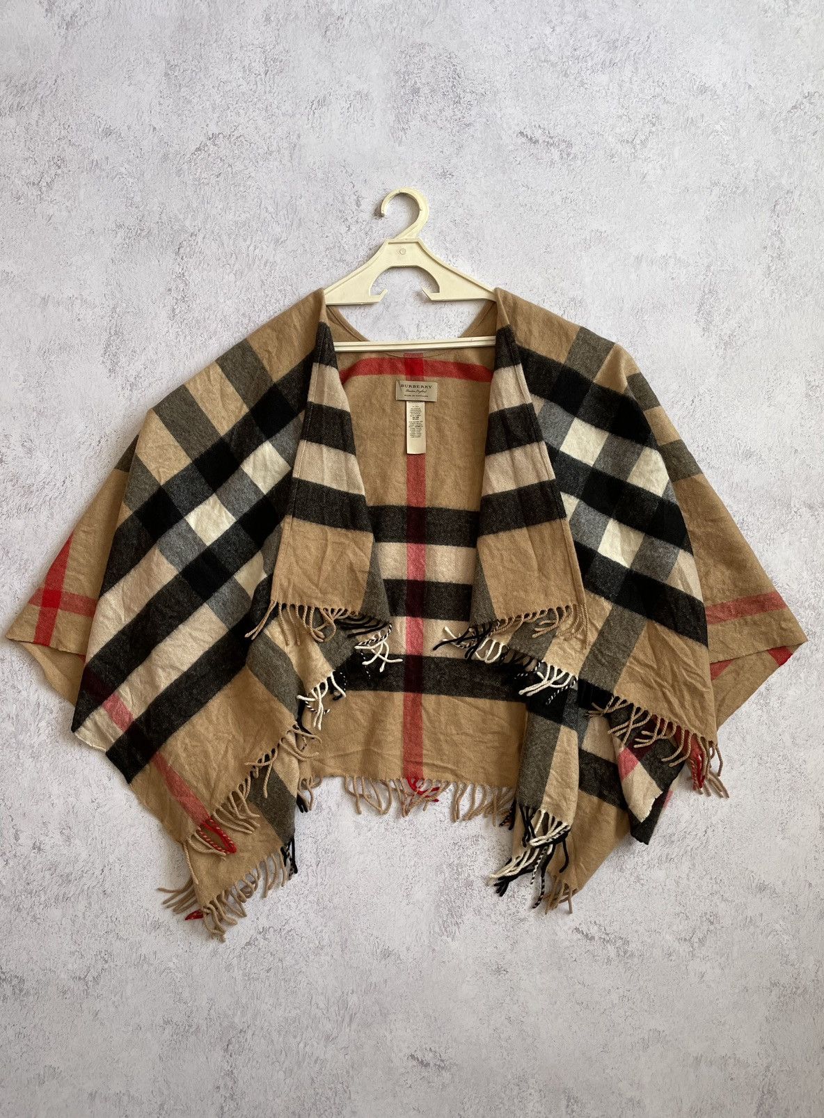 image of Cashmere Burberry Cape Luxury in Black White Red Beige/Red, Men's (Size Large)