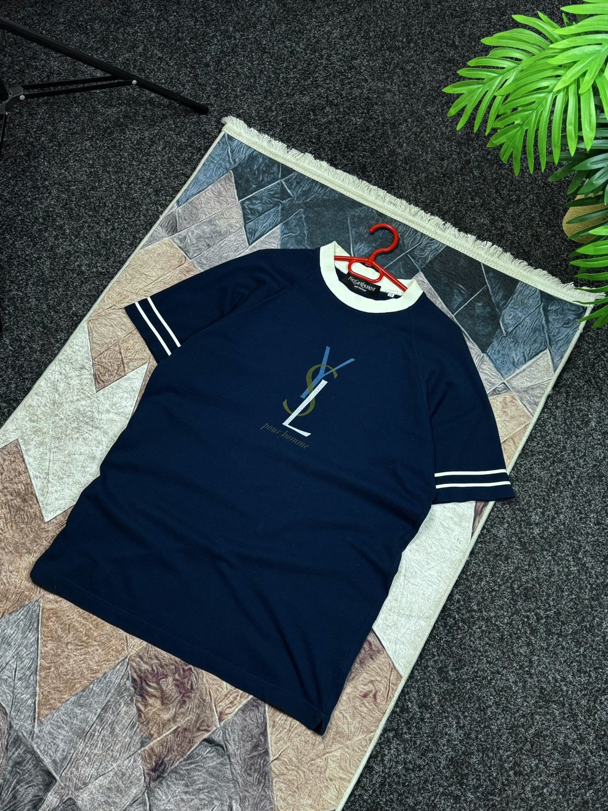 Yves Saint Laurent YSL Tee Yves Saint Laurent T-shirt Rare Vintage size M Size US M / EU 48-50 / 2 - 12 Thumbnail