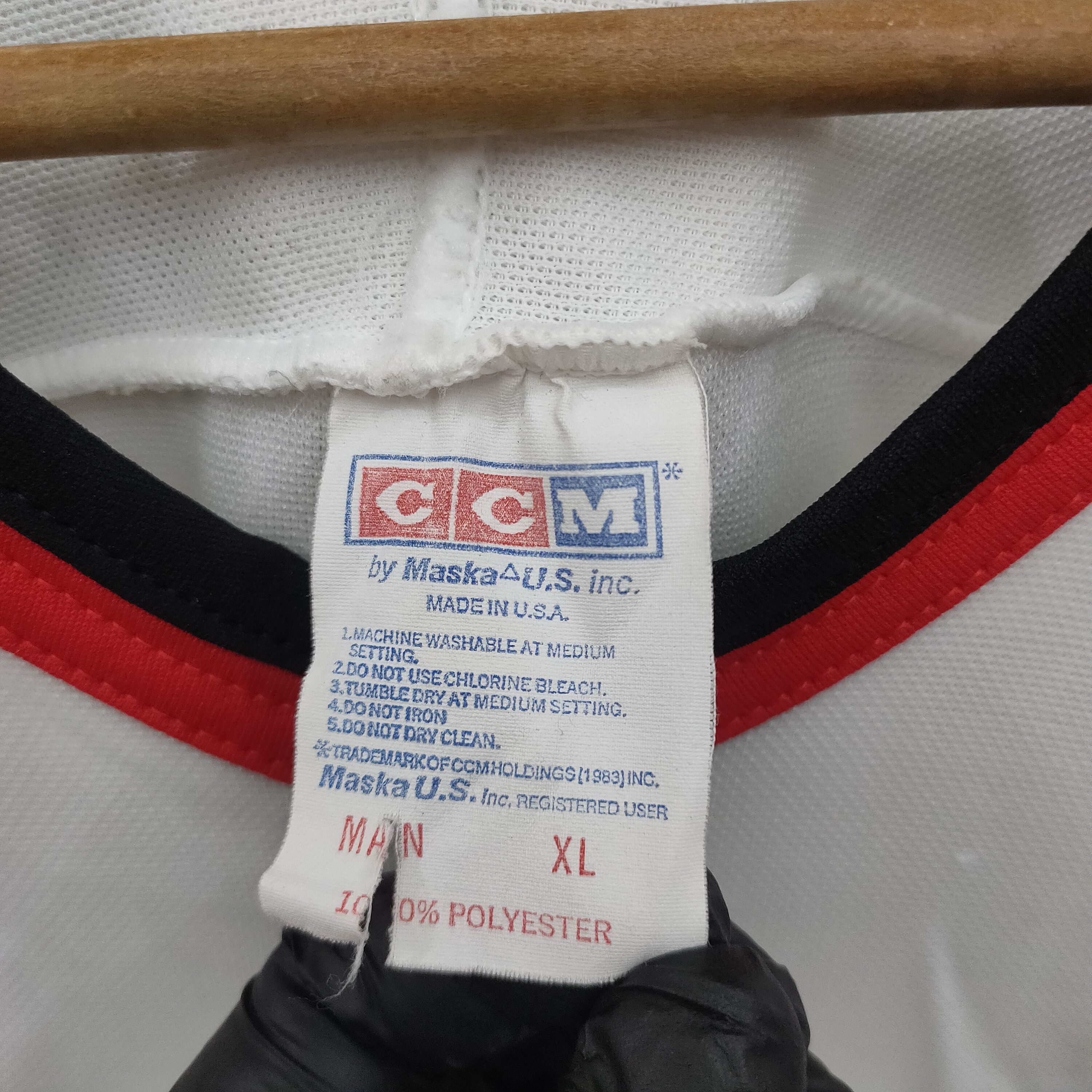 Ccm × NHL × Vintage Chicago Blackhawks Jersey X-Large Vintage CCM NHL Size US XL / EU 56 / 4 - 9 Thumbnail