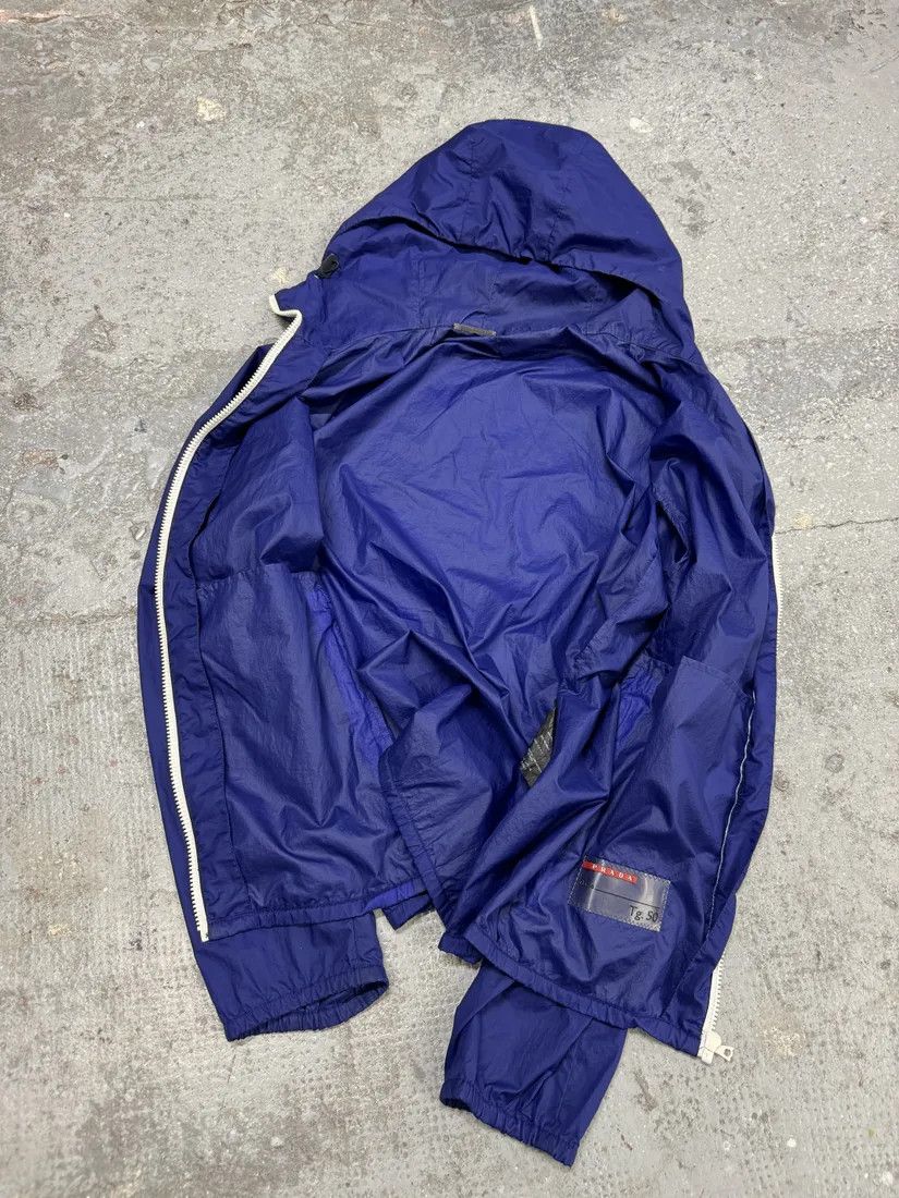 Prada × Vintage SS2007 Prada Royal Blue Light Tactical Hooded Nylon Jacket Size US M / EU 48-50 / 2 - 3 Thumbnail