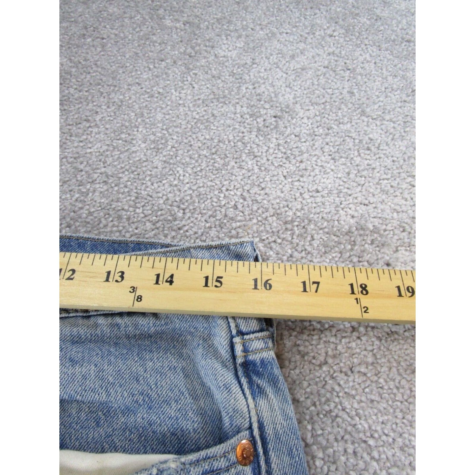 Levi's Levis 31 Mens Slim Fit Tapered Jeans Blue Light Wash Denim Size US 31 - 7 Thumbnail