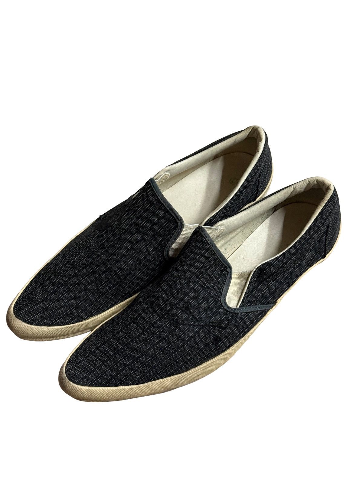 Undercover Undercover AW05 Skull Slip On Sneaker Size US 10 / EU 43 - 1 Thumbnail