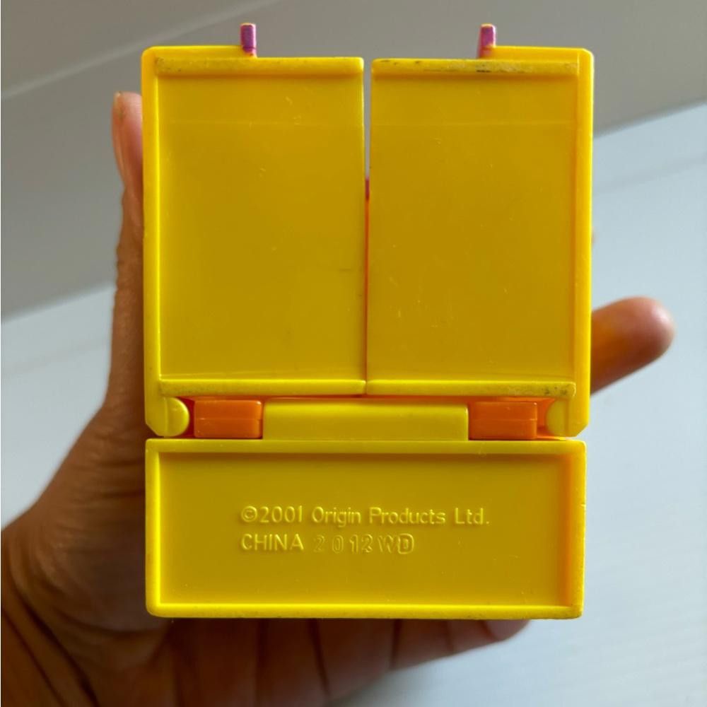 Designer Polly Pocket Folding Pet House Closet 2001 Size ONE SIZE - 3 Thumbnail