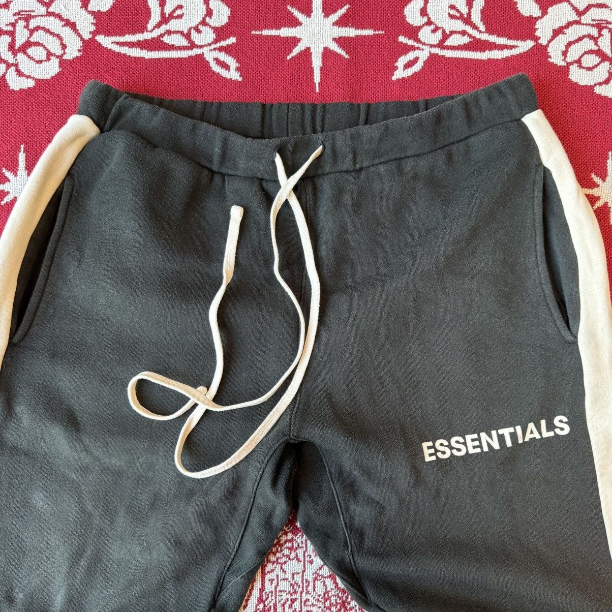 Essentials SS20 Fear of God Essentials Side Stripe Sweatpants Size M Size US 32 / EU 48 - 3 Thumbnail