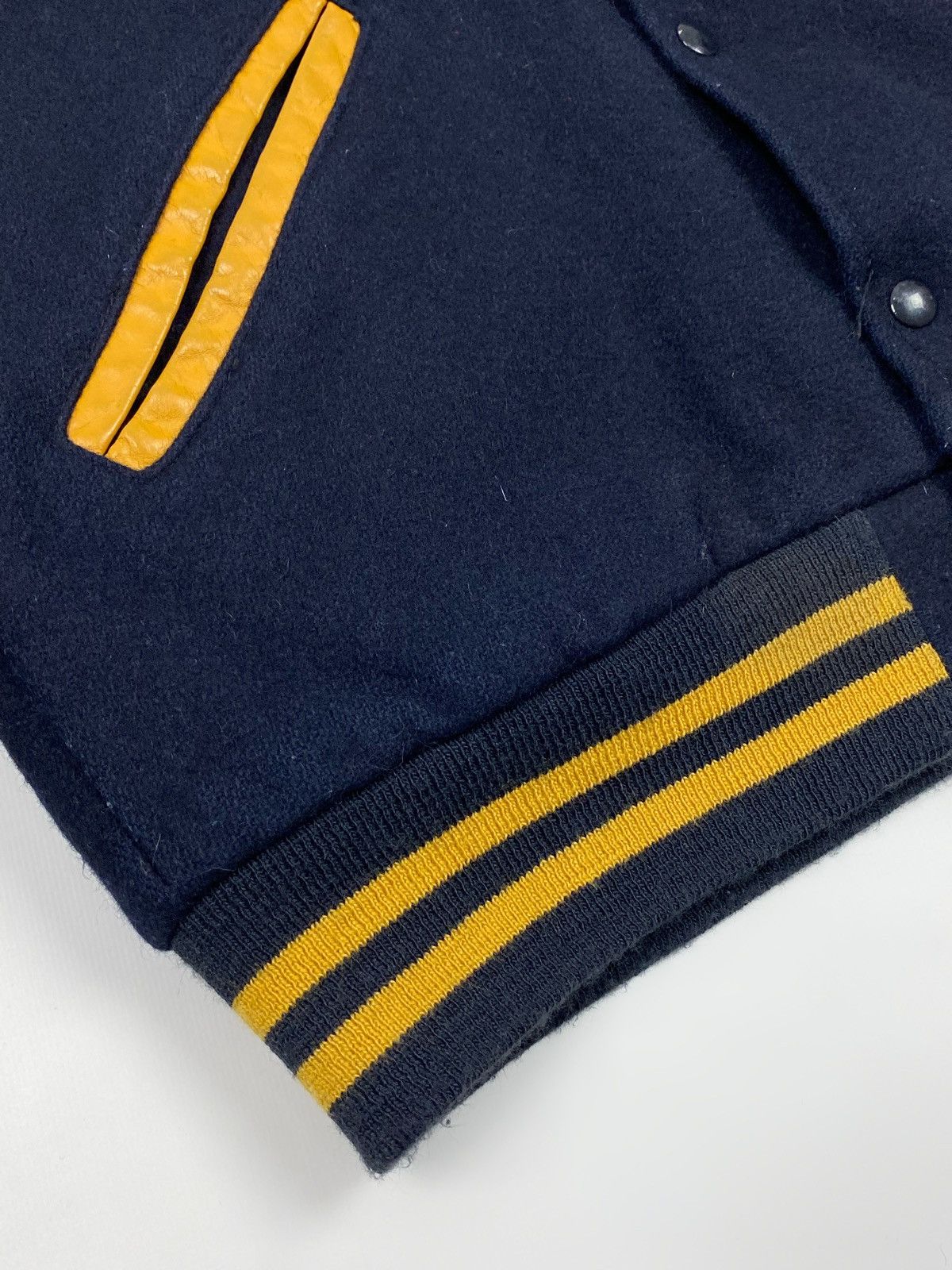 Vintage 1990’s Vintage Game Cyclones Hockey Team Varcity Jacket Size US M / EU 48-50 / 2 - 8 Thumbnail