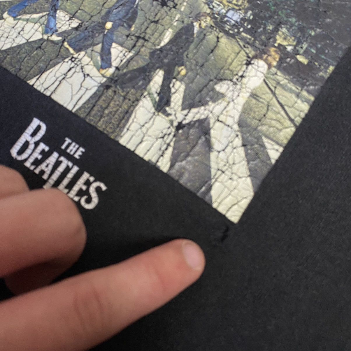 Band Tees Vintage The Beatles 2005 Big Logo Rock band tee Size US L / EU 52-54 / 3 - 4 Thumbnail