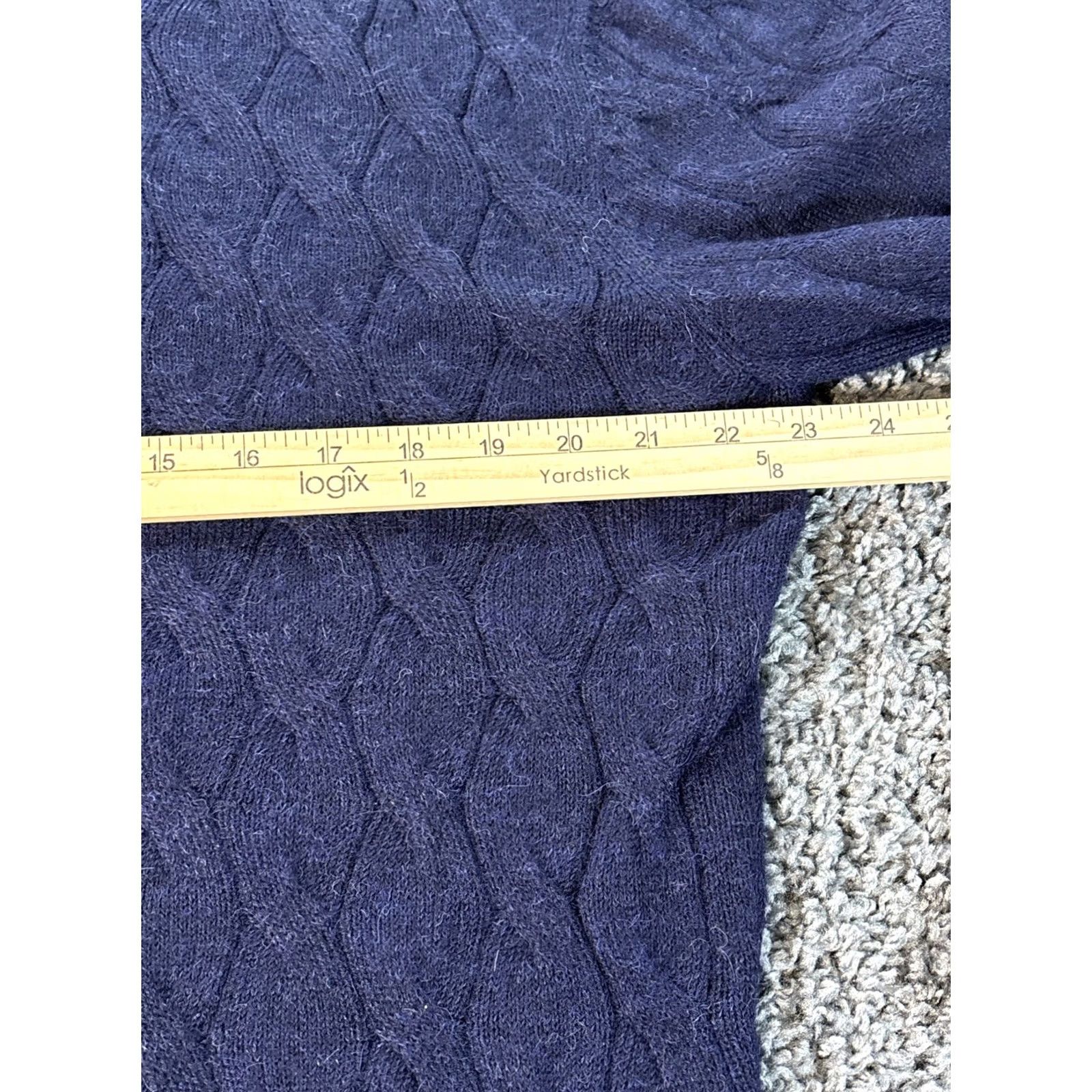Cremieux Daniel Cremieux Sweater Mens L Blue Signature 100% Alpaca Cable V-Neck Peru Size US L / EU 52-54 / 3 - 3 Thumbnail