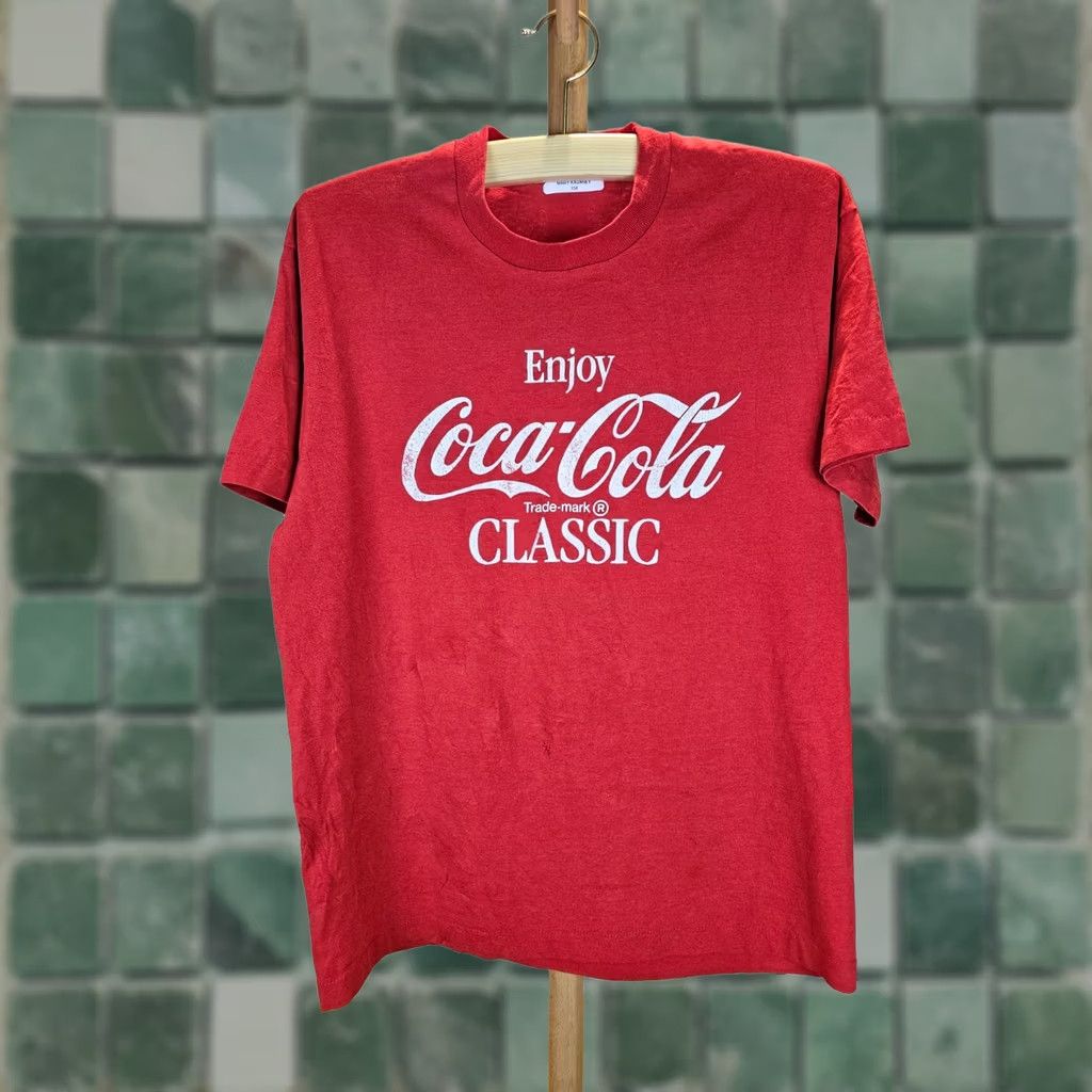 Vintage VINTAGE Coca-Cola T-Shirt Mens XL Red 50/50 Single Stitch Classic 90s Enjoy Coke Vintage Shirt Mens Red Cotton Short Sleeve Round Neck Size US L / EU 52-54 / 3 - 1 Thumbnail