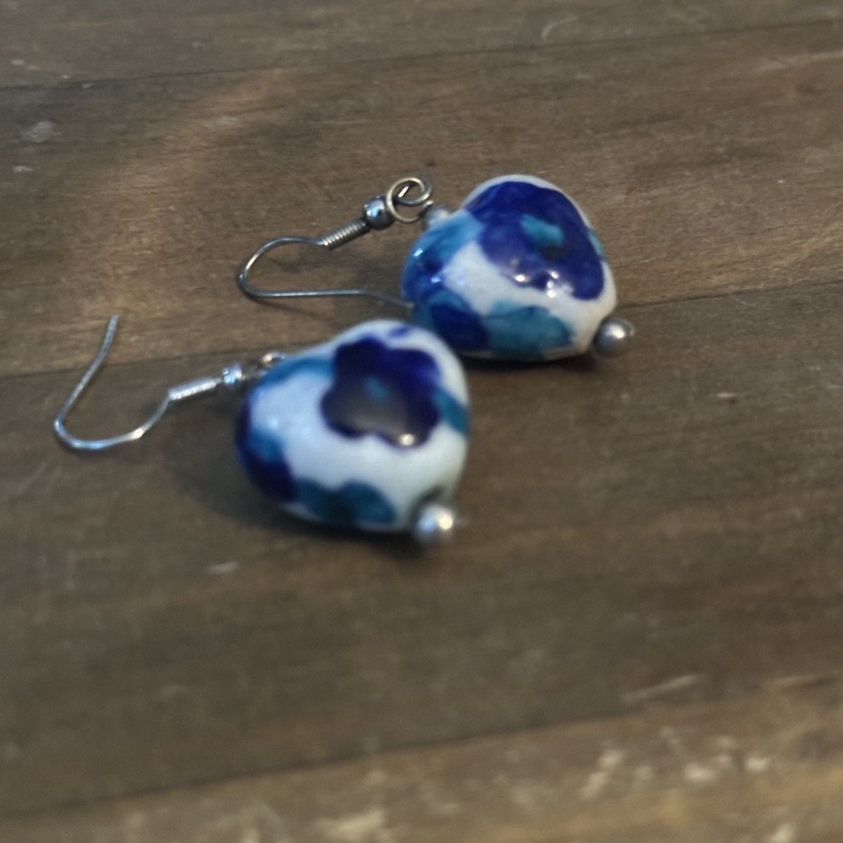 Other Blue floral porcelain puffed heart dangle earrings Size ONE SIZE - 3 Thumbnail