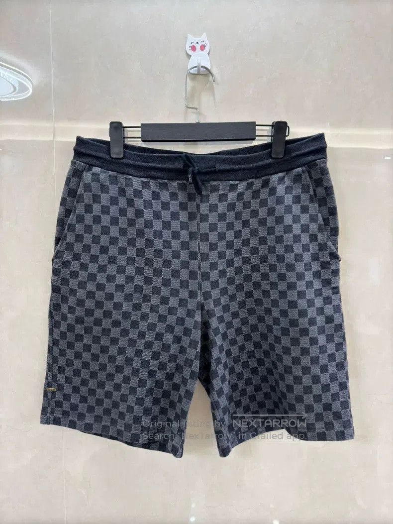 Other Louis Vuitton size l Checkerboard shorts Size US 28 / EU 44 - 1 Thumbnail