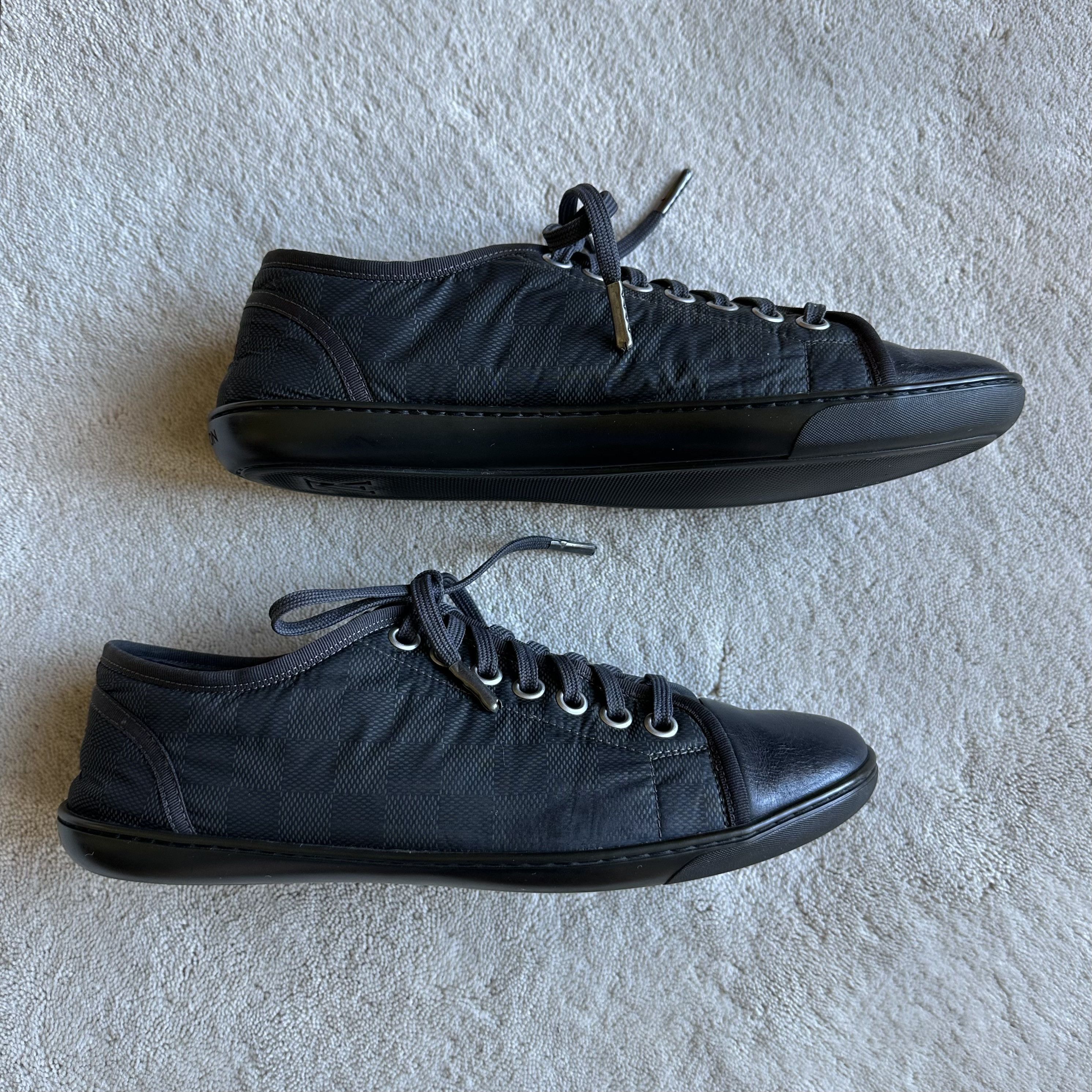Louis Vuitton LOUIS VUITTON Damier Graphite LOW-TOP SNEAKERS Size 7.5 LV Size US 8.5 / EU 41-42 - 5 Thumbnail