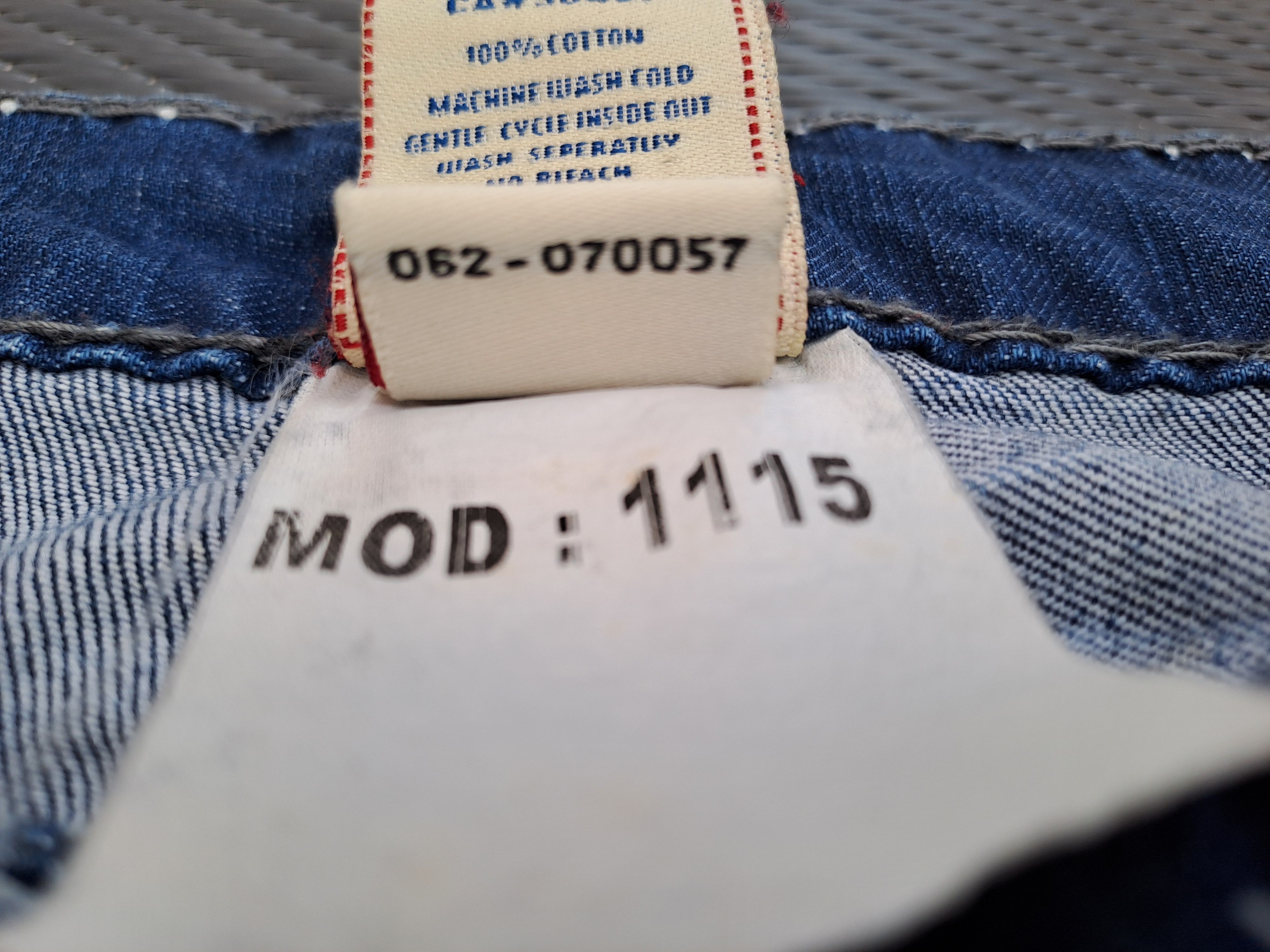 True Religion Vintage womens True Religion Logan Super T jeans 27'' size Size 27" / US 4 / IT 40 - 9 Thumbnail