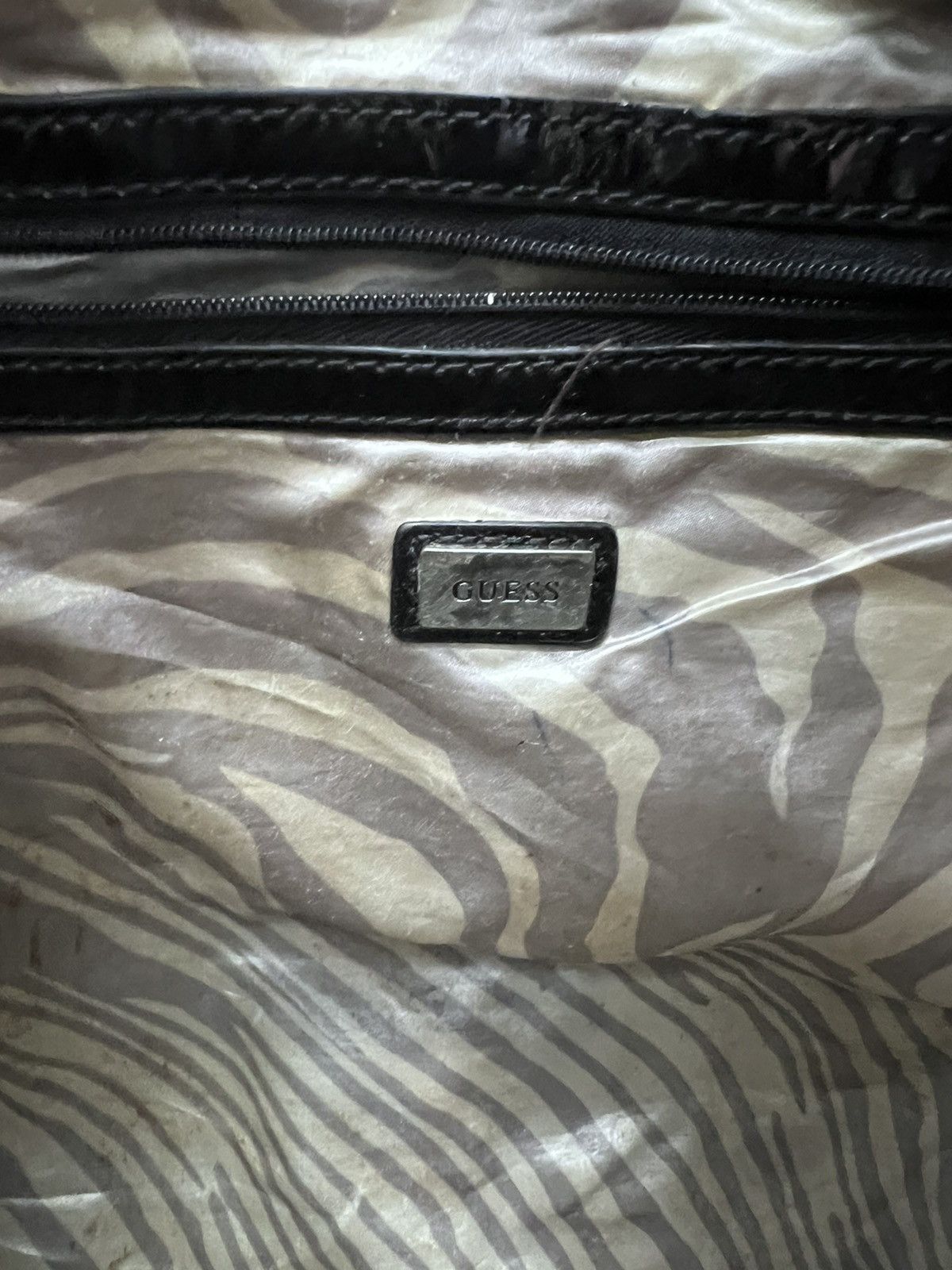 Guess × Vintage Y2K Guess Vintage AVANT GARDE Y2K Hand Shoulder Bag Size ONE SIZE - 13 Thumbnail
