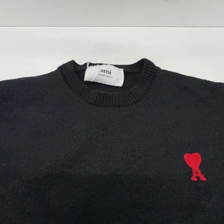 AMI AMIPARIS Men's Black Crewneck Sweater with Hearts -2507 Size US XS / EU 42 / 0 - 6 Thumbnail
