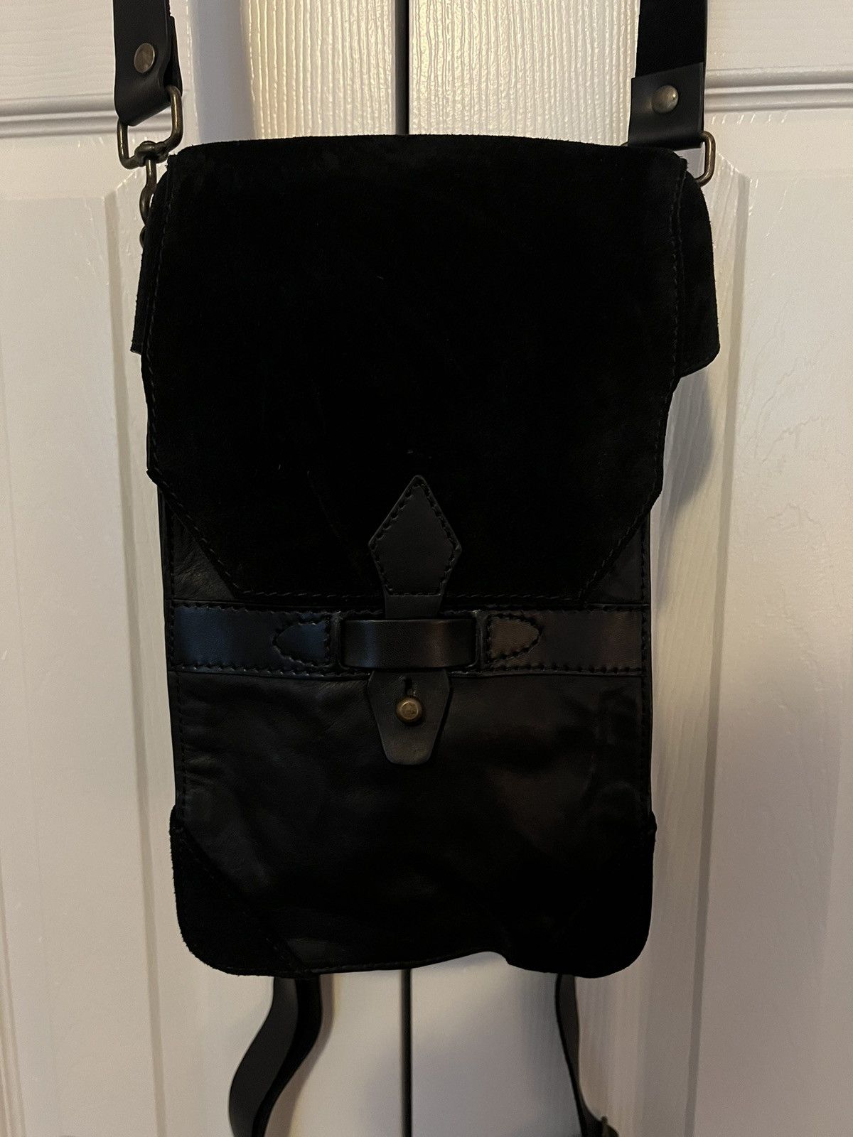 Cloak Cult favorite Cloak NYC deadstock messenger bag. Size ONE SIZE - 4 Thumbnail