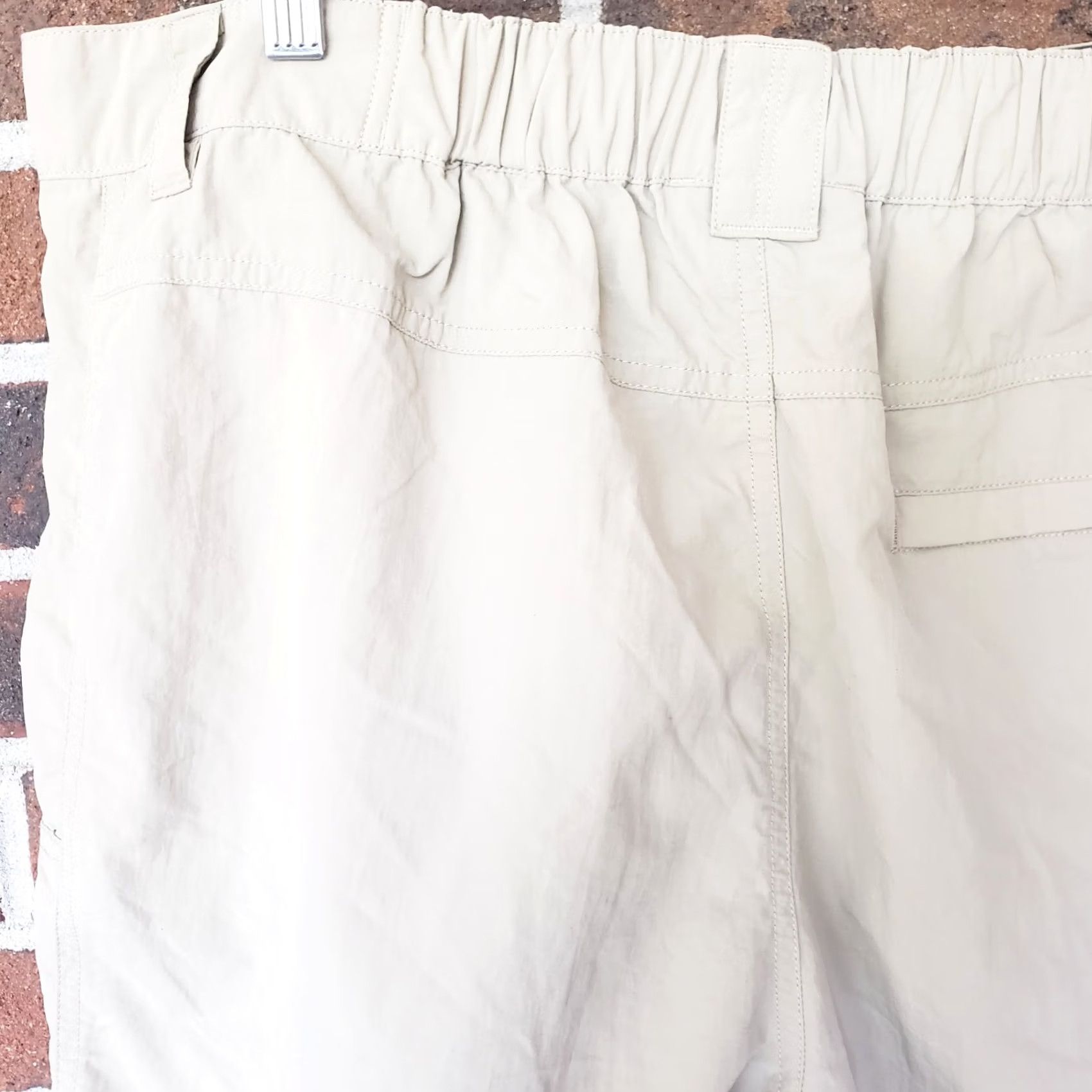 Patagonia VINTAGE Patagonia Shorts Men XL Beige Khaki Nylon Hiking Tech Pockets 38x8 Work Wear Size US 36 / EU 52 - 7 Thumbnail
