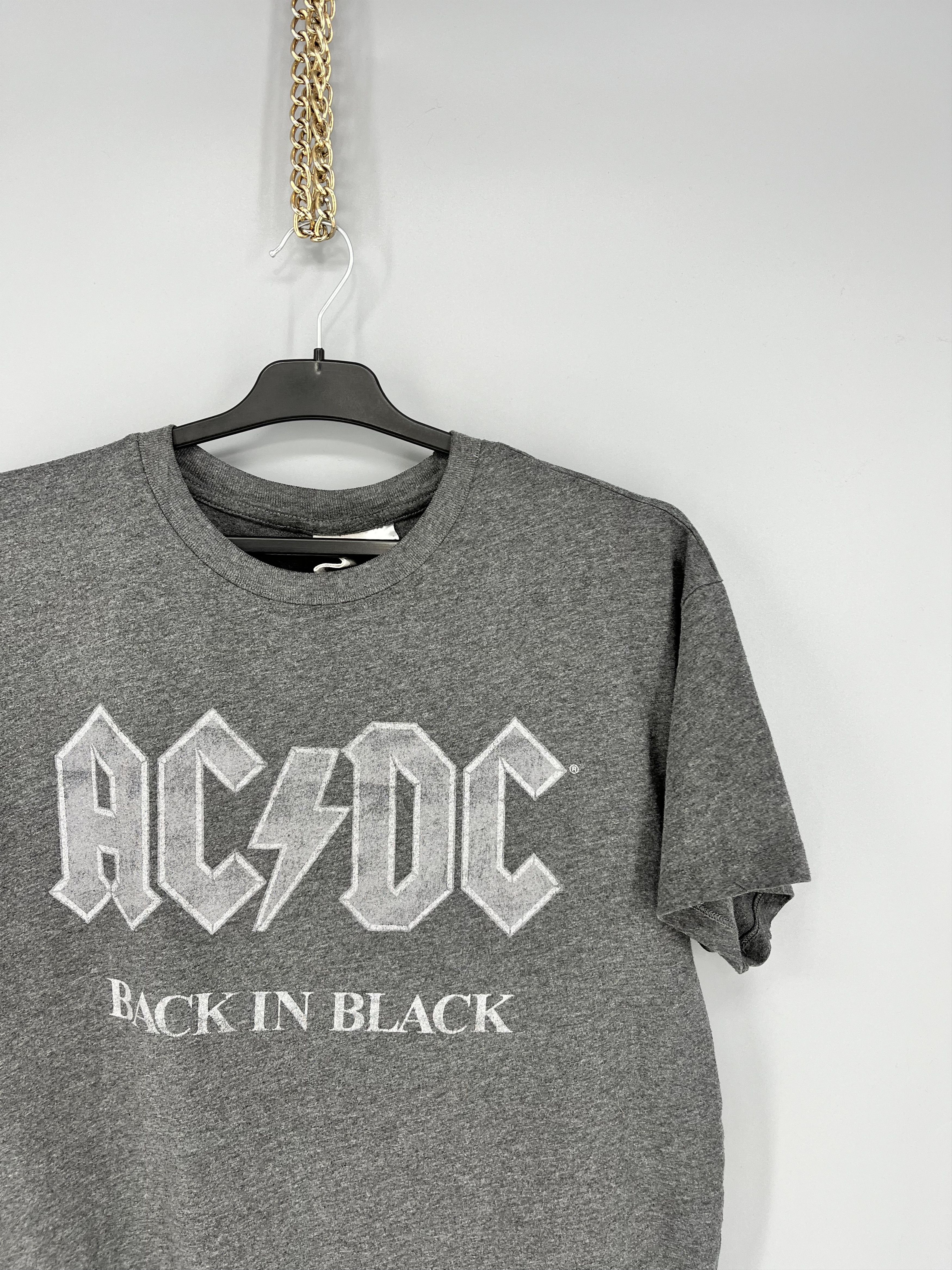 Band Tees Vintage Y2K ACDC "Back in Black" T-Shirt Rock Band Size XL Size US M / EU 48-50 / 2 - 5 Thumbnail