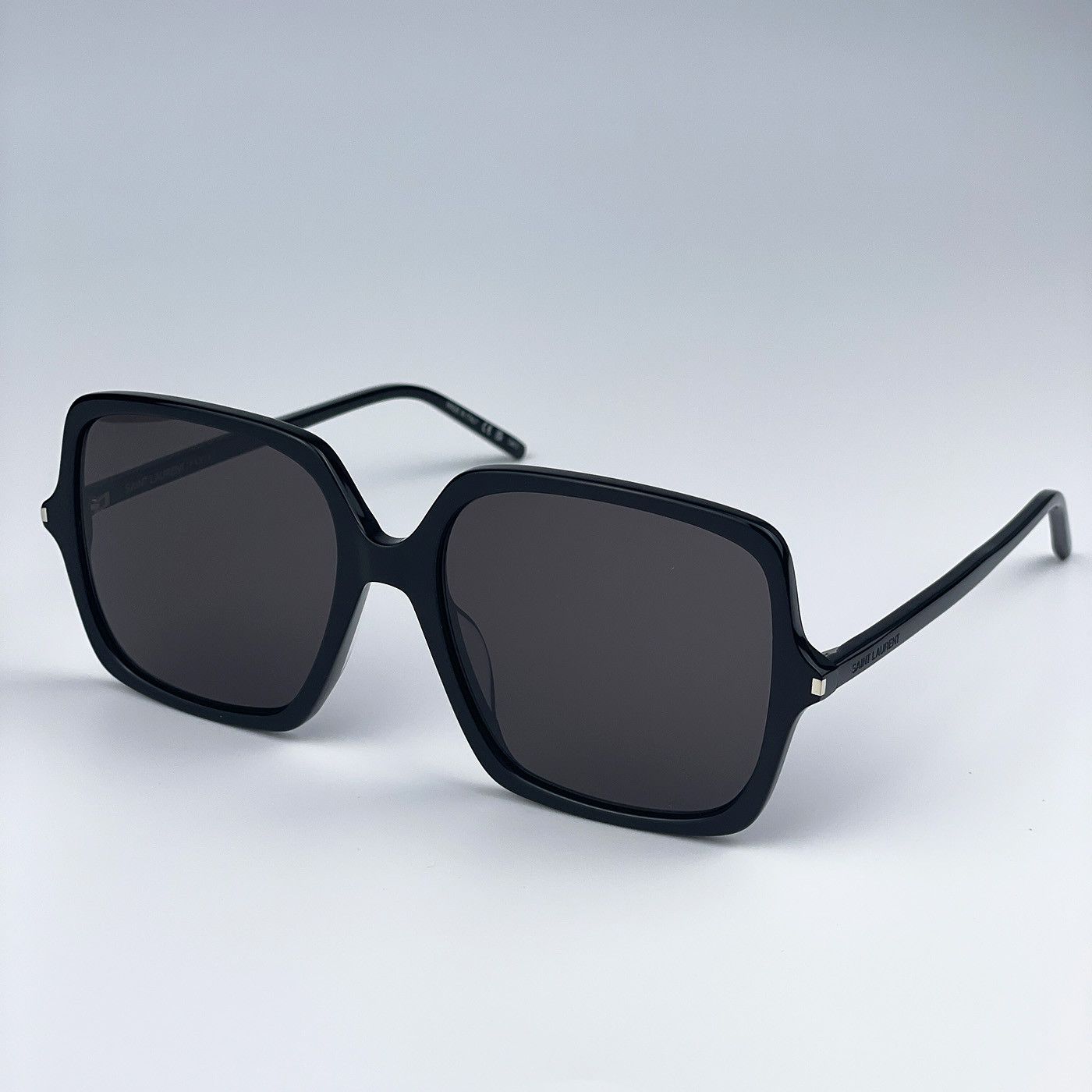 Yves Saint Laurent NEW Saint Laurent SL591 001 Square Oversized Sunglasses Size ONE SIZE - 3 Thumbnail