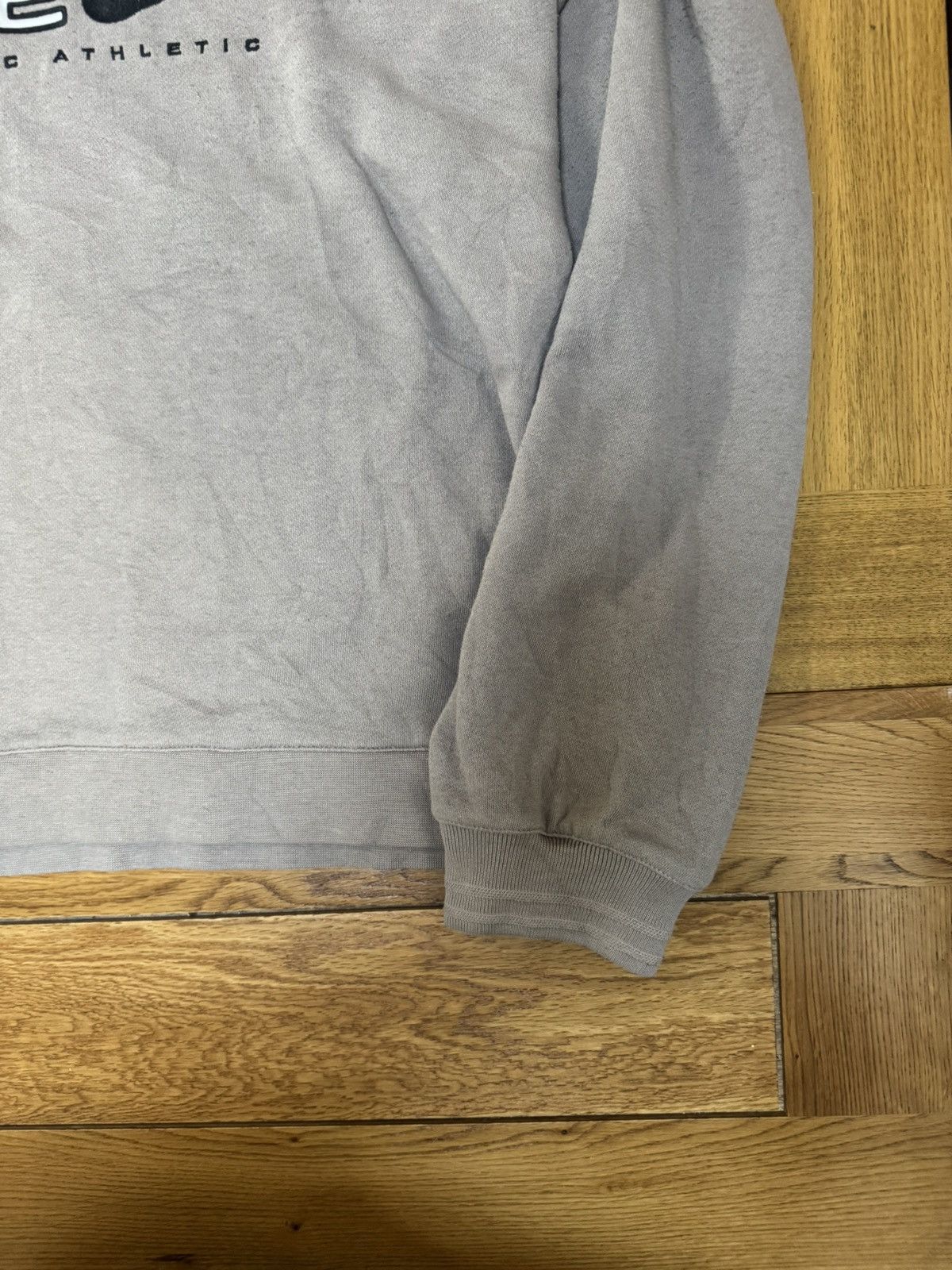 Nike Vintage Nike “Authentic Athletic” Sweatshirt - Size M Size US M / EU 48-50 / 2 - 2 Thumbnail