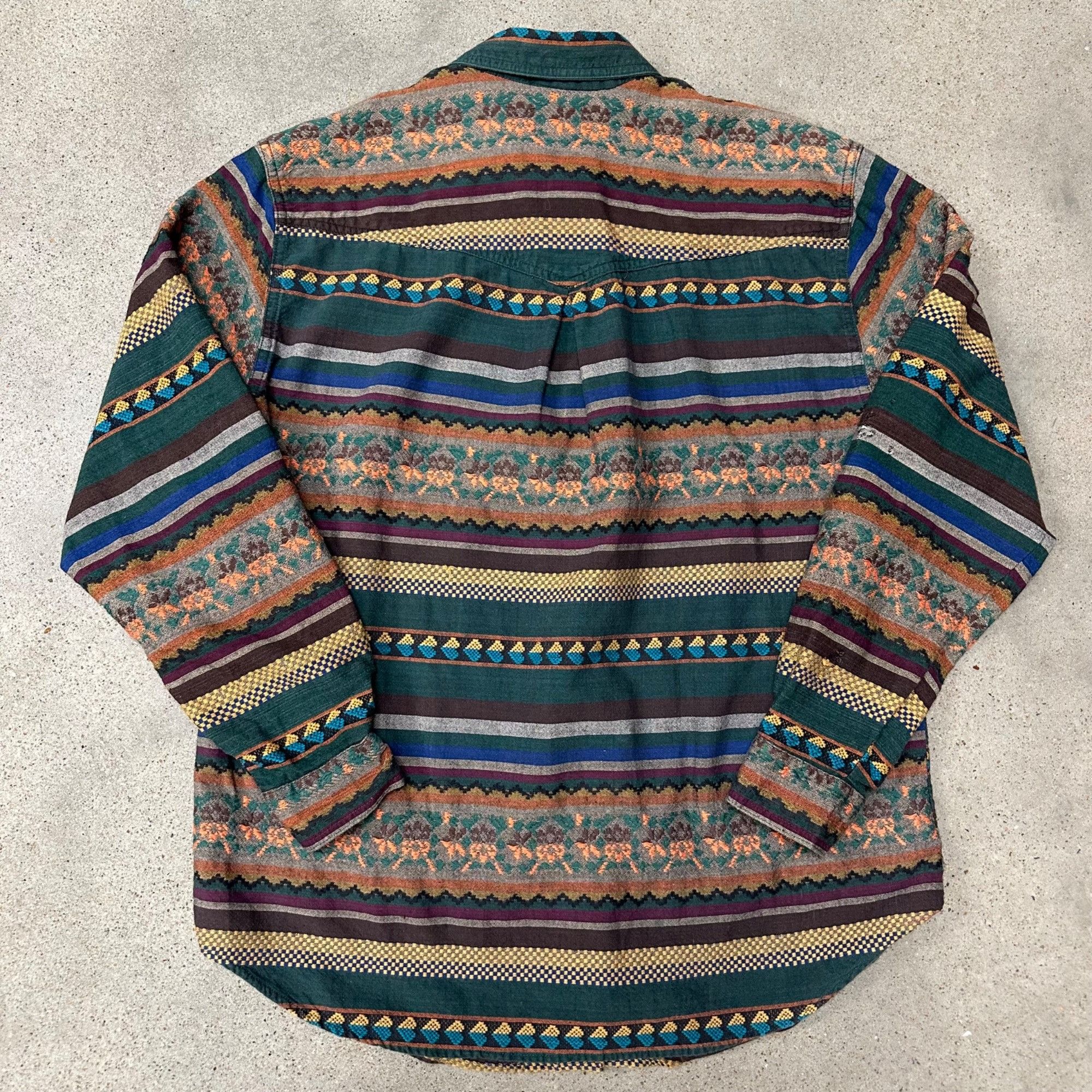 Cabin Creek × Vintage Vintage 90s Cabin Creek Unique Striped Patterned Button Up S Size L / US 10 / IT 46 - 3 Thumbnail
