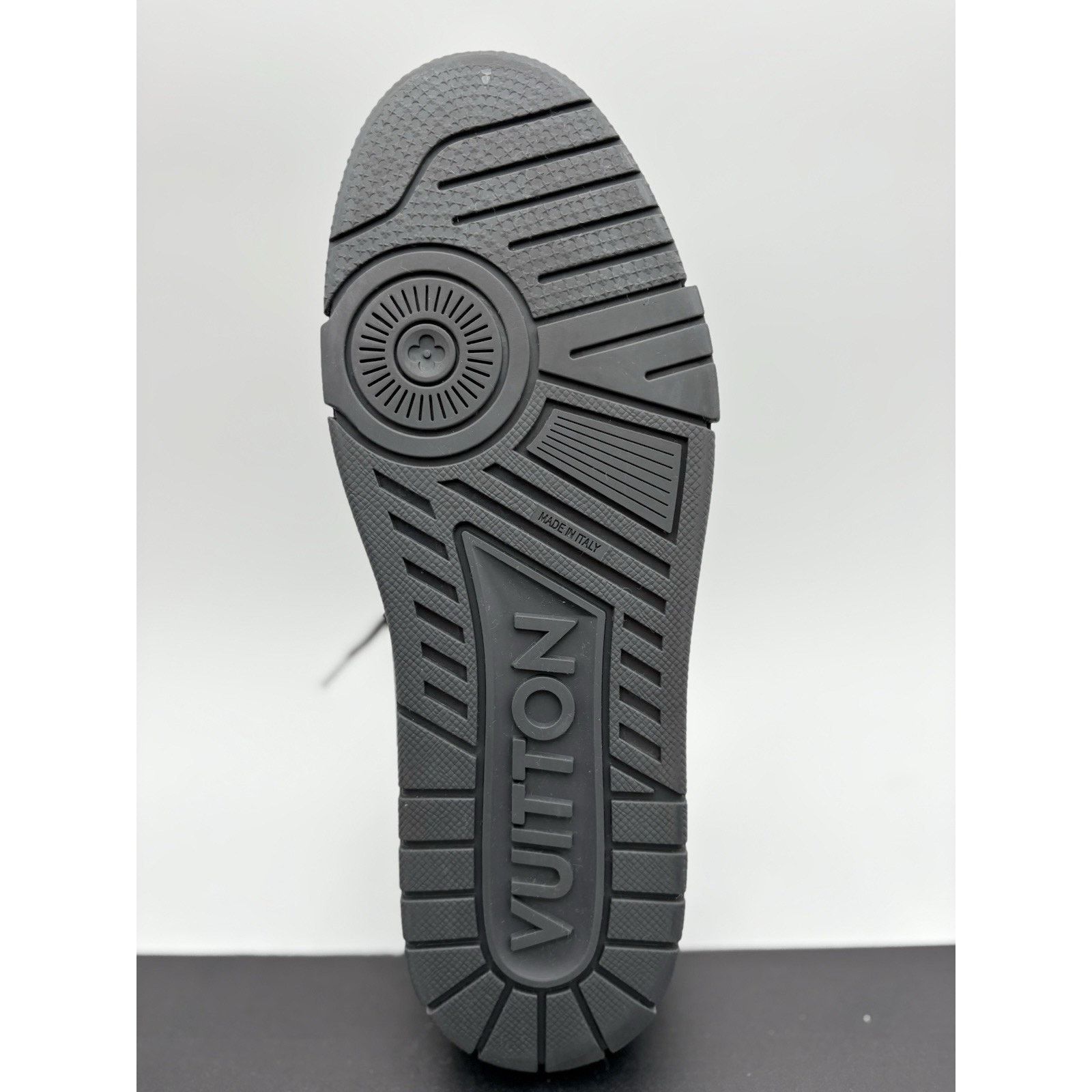 Louis Vuitton Louis Vuitton Maxi Trainer ' Dark Grey ' | SUPER CLEAN! Size US 8.5 / EU 41-42 - 13 Thumbnail