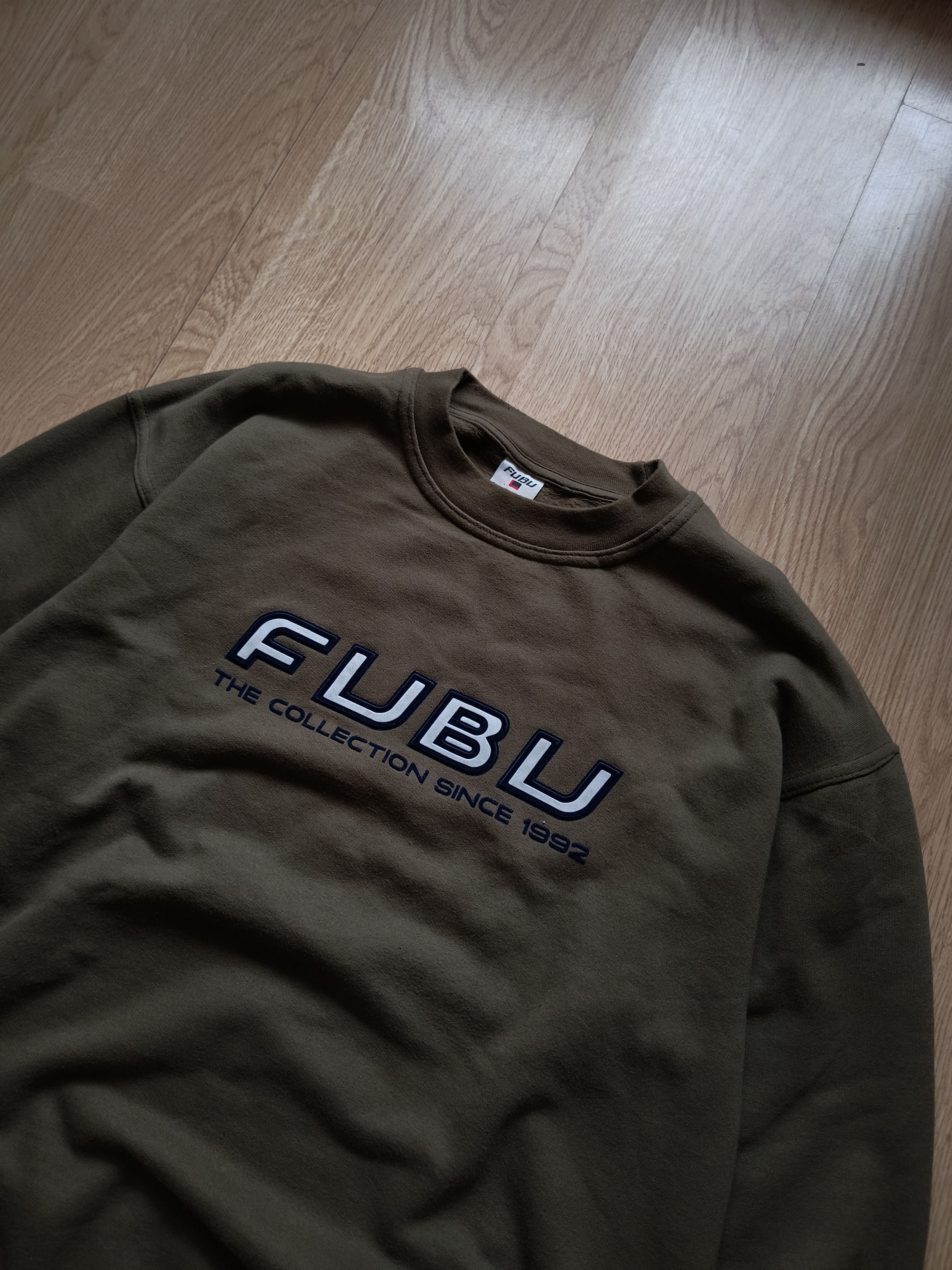 Fubu Vintage Fubu creawneck sweathshirt y2k 90's rap sk8 Size US L / EU 52-54 / 3 - 3 Thumbnail