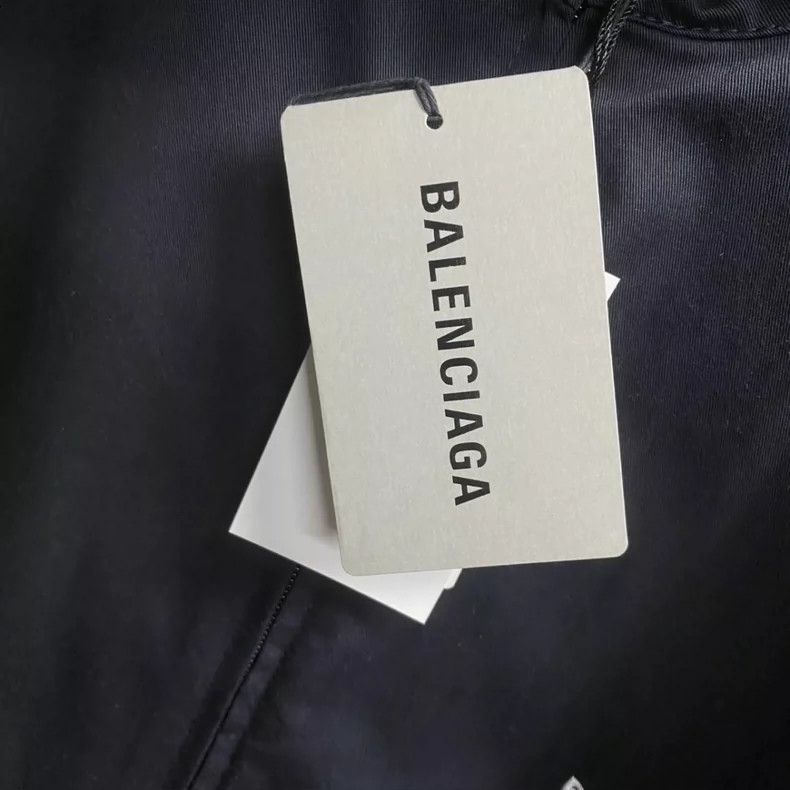 Balenciaga Balenciaga Black and white patchwork embroidered logo jack Size US S / EU 44-46 / 1 - 5 Thumbnail