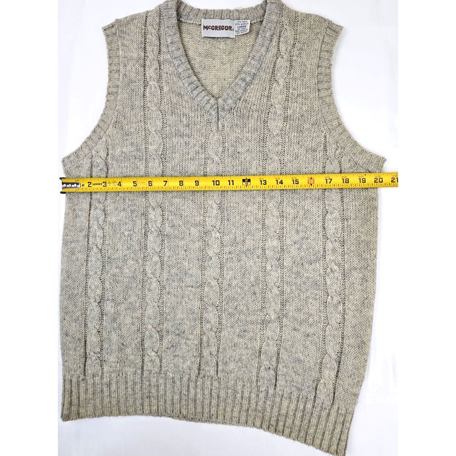 McGregor VINTAGE McGregor Sweater Vest Men L Wool Blend Cable Knit Tan 80s Preppy University Mens Size US L / EU 52-54 / 3 - 4 Thumbnail