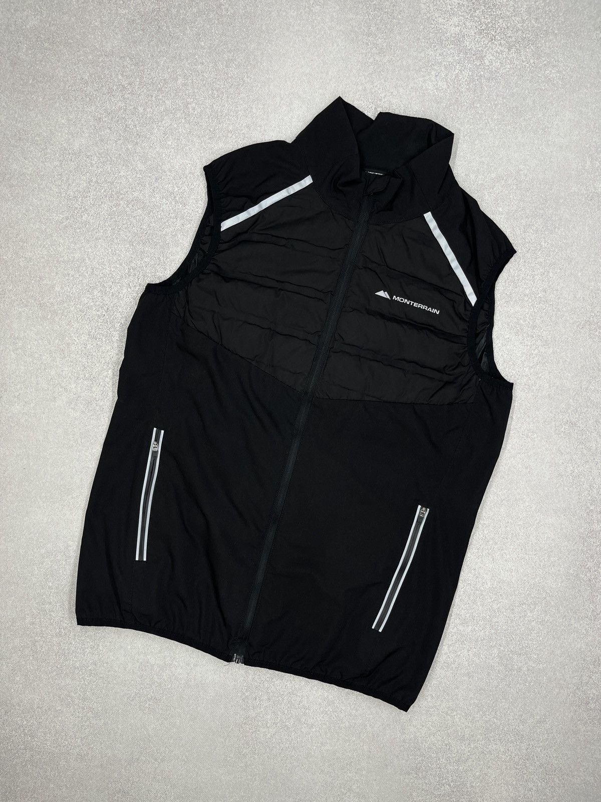 Other Mens Monterrain Vest Black Outdoor Gorpcore Size M Size US M / EU 48-50 / 2 - 1 Thumbnail