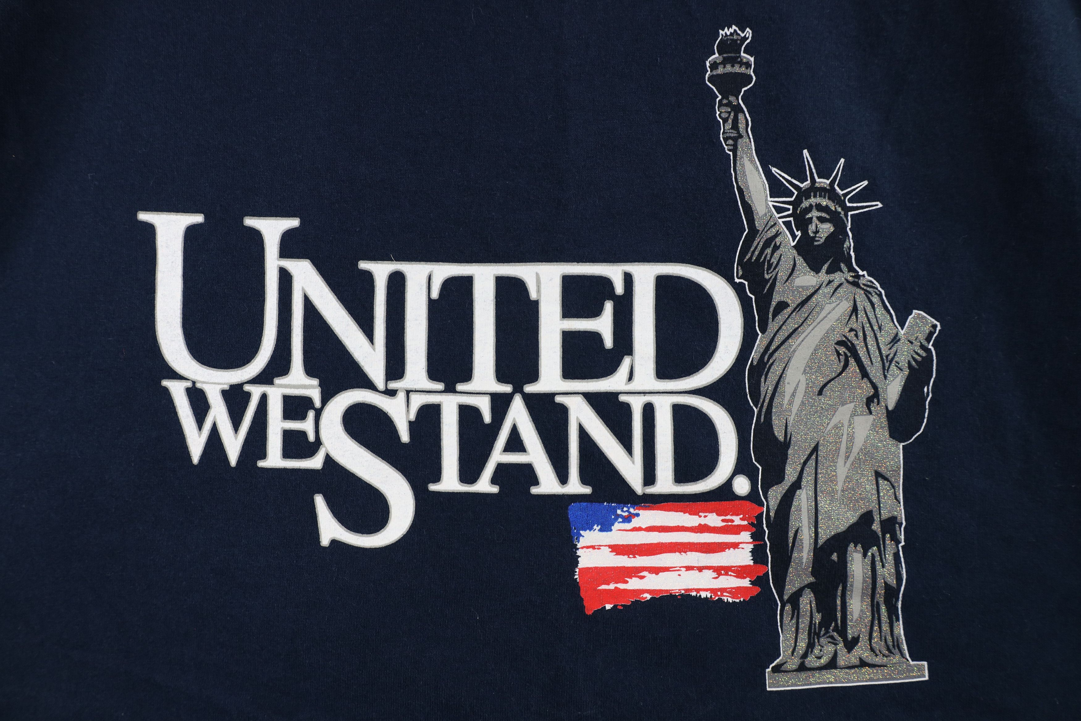 Vintage Vintage 90s Streetwear Stand Statue of Liberty T-Shirt USA Size US L / EU 52-54 / 3 - 4 Thumbnail