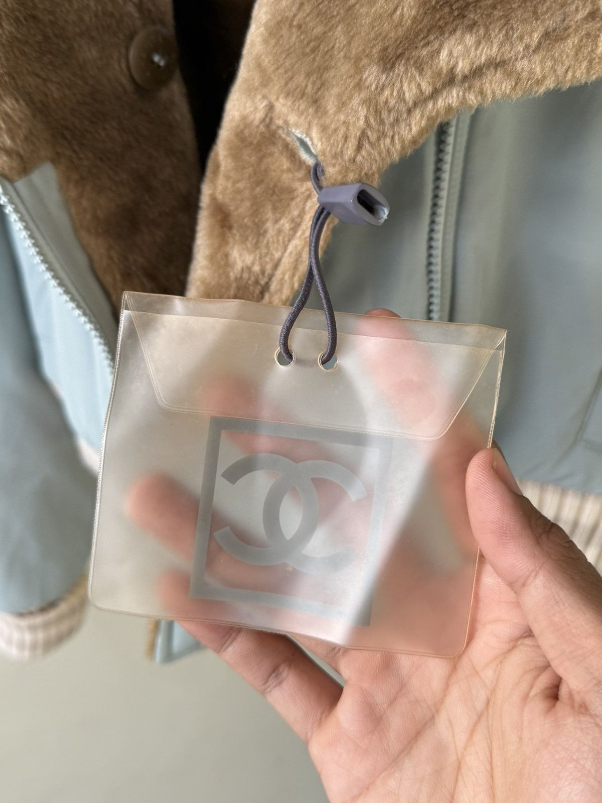Chanel CHANEL SPORTS FALL 2001 BLUE CC LOGO FUR BOMBER JACKET Size XS / US 0-2 / IT 36-38 - 8 Thumbnail