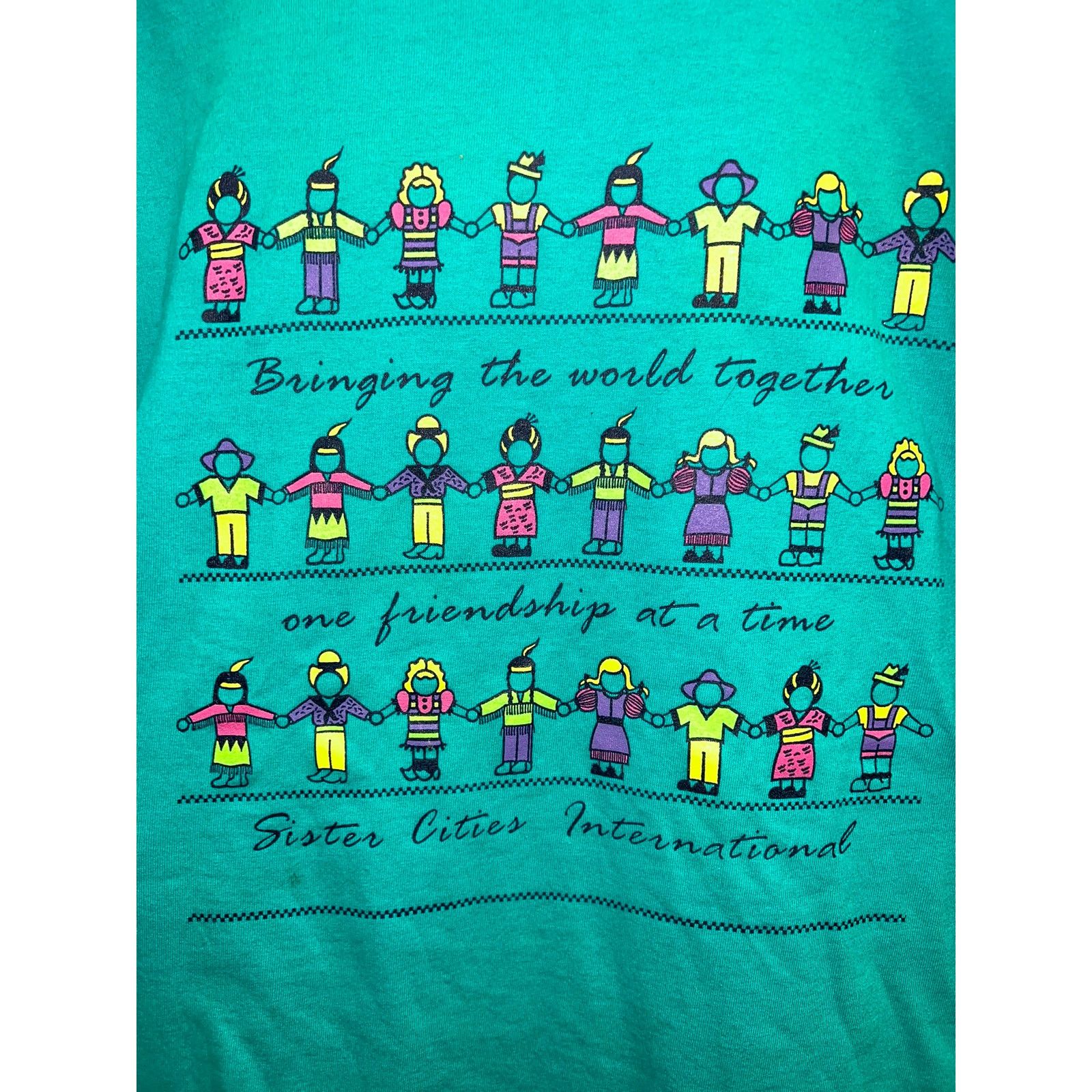 Fruit Of The Loom VIntage Sister Cities Shirt World Together People Art Tee L Size US L / EU 52-54 / 3 - 2 Thumbnail