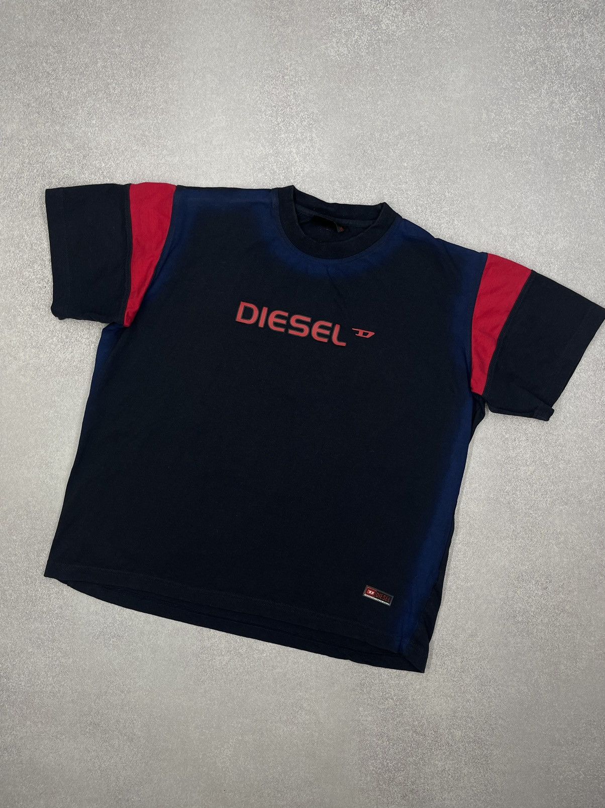 Diesel Vintage Diesel T Shirt Navy Double Logo Y2K Size S Size US S / EU 44-46 / 1 - 1 Thumbnail