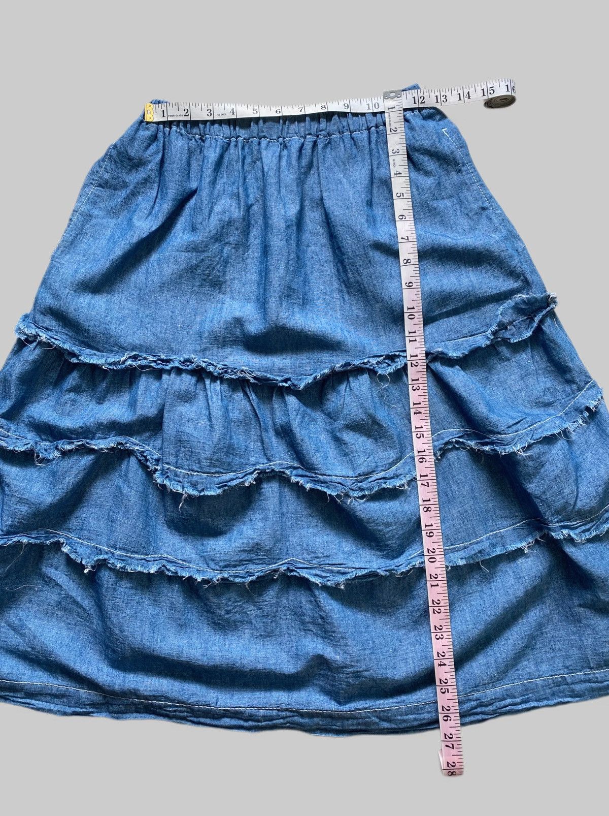 Tricot Comme des Garcons AD2007 Tricot CommeDesGarcons Raw Finish Tiered Denim Skirt Size 30" / US 8 / IT 44 - 9 Thumbnail
